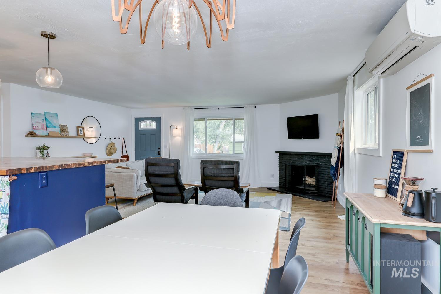 1709 S Abbs Property Photo 15