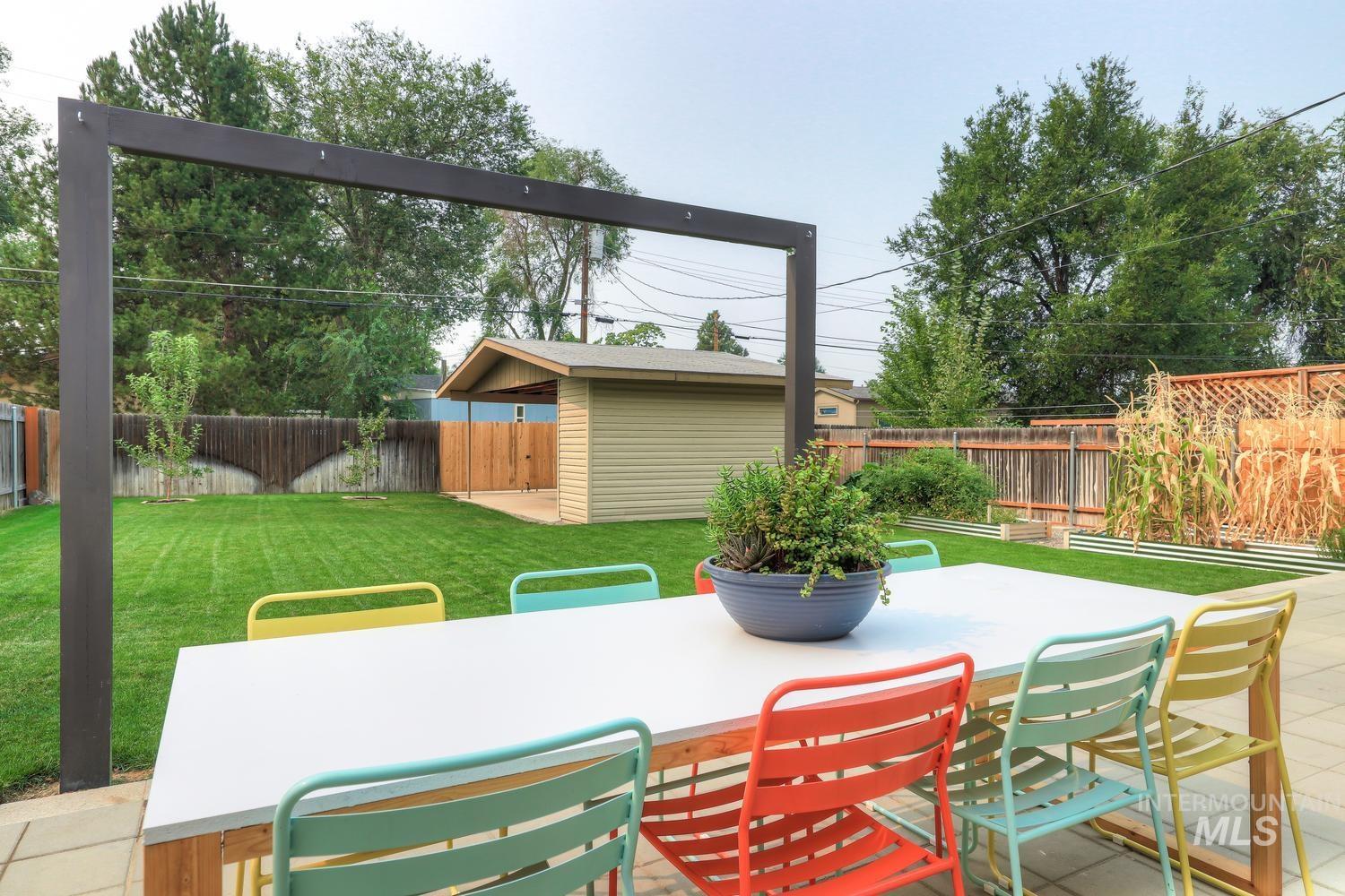 1709 S Abbs Property Photo 26