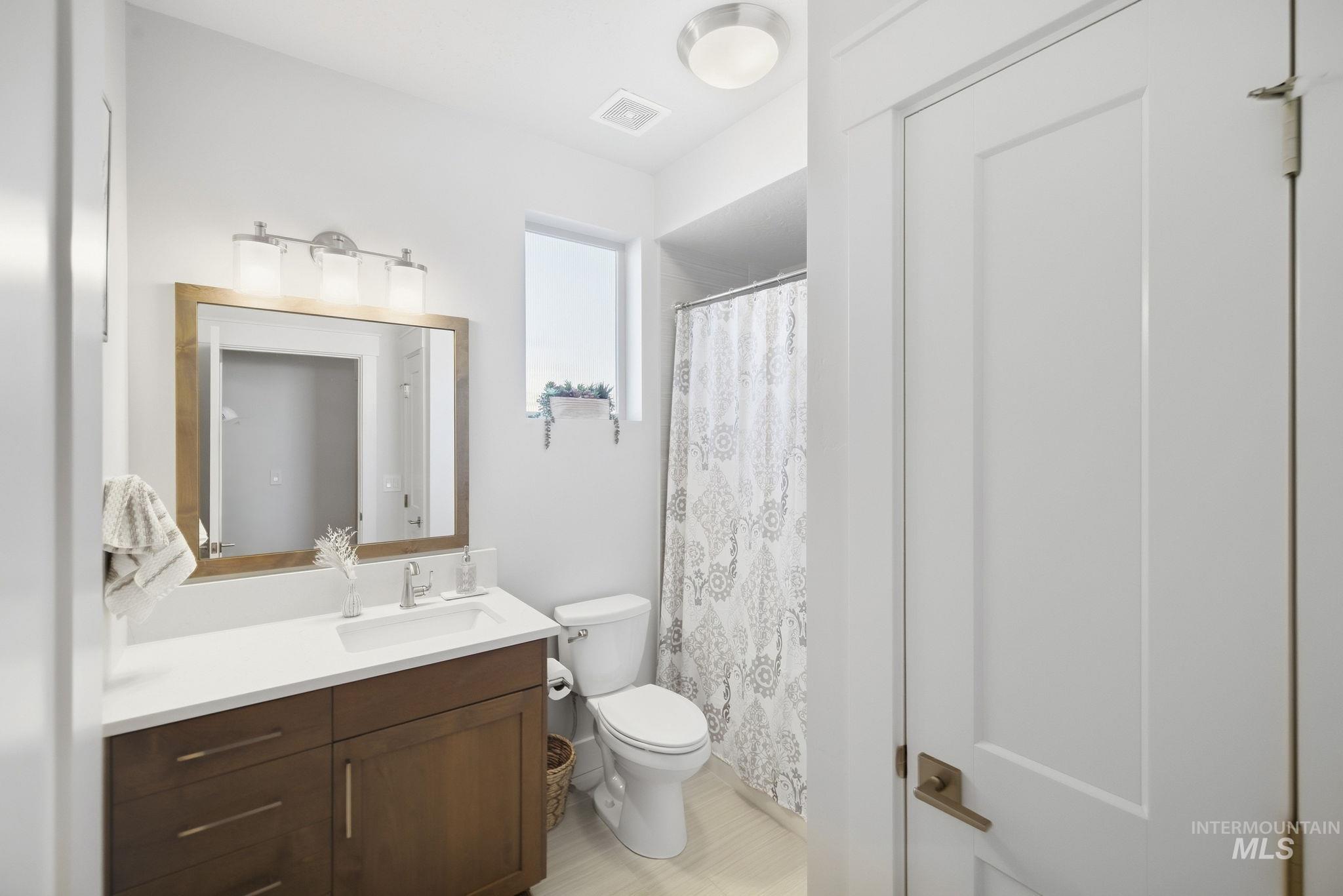 2477 E Galleon Property Photo 18