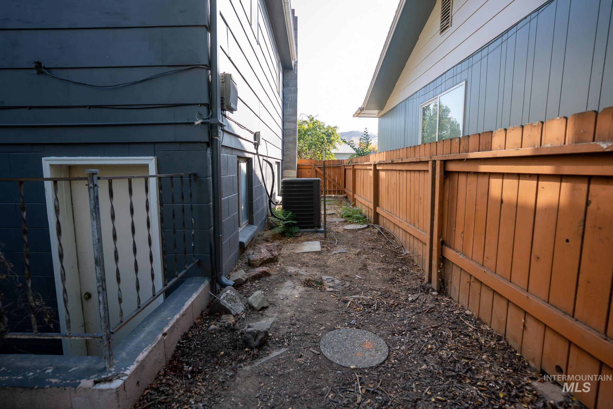 855 West St S. Property Photo 6