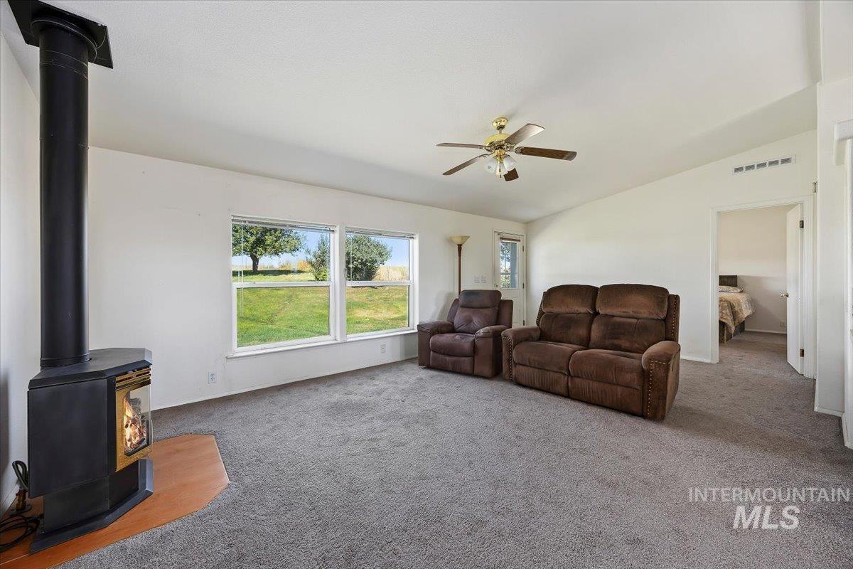 583 E 300 S Property Photo 18