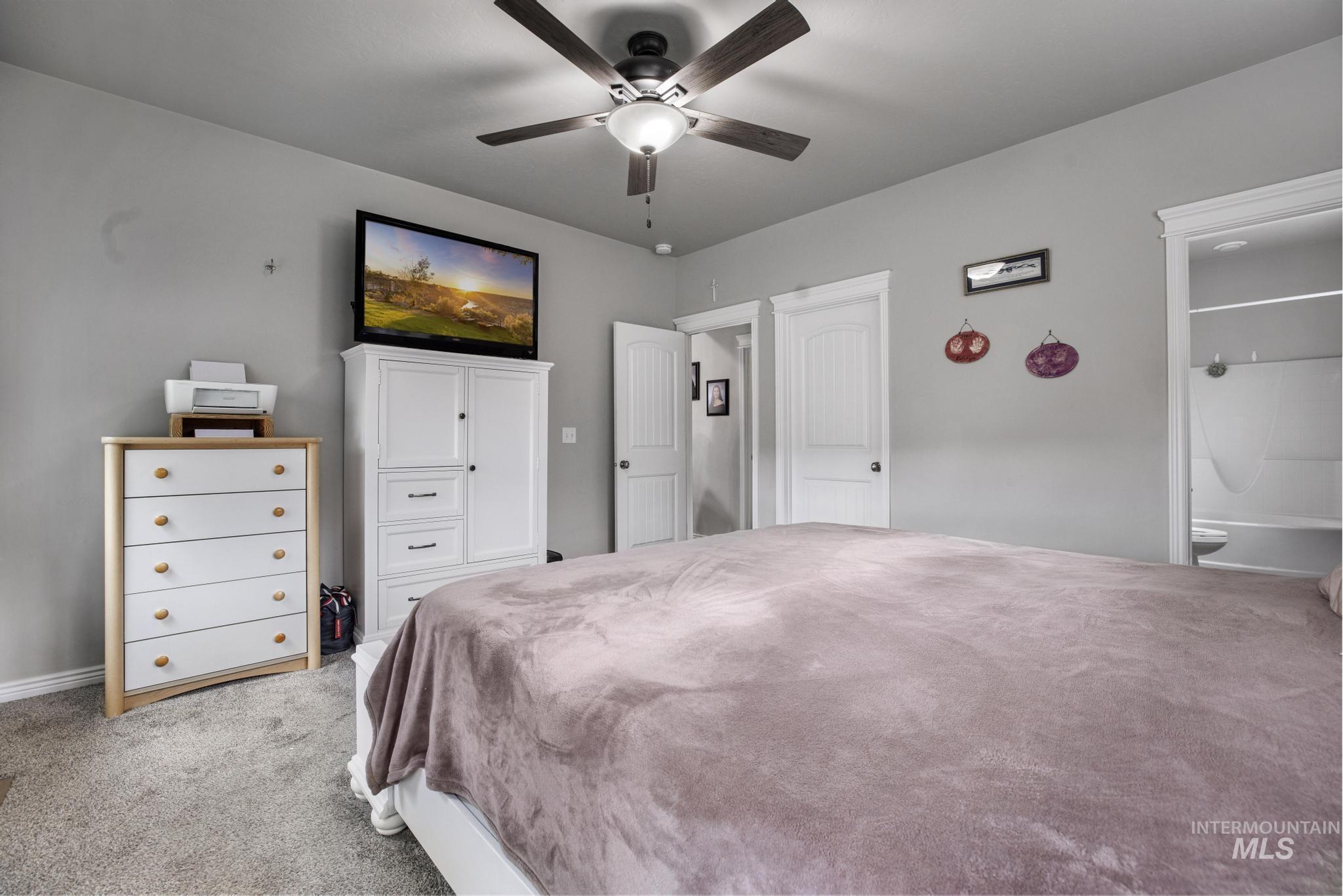 375 Joellen Dr. Property Photo 10