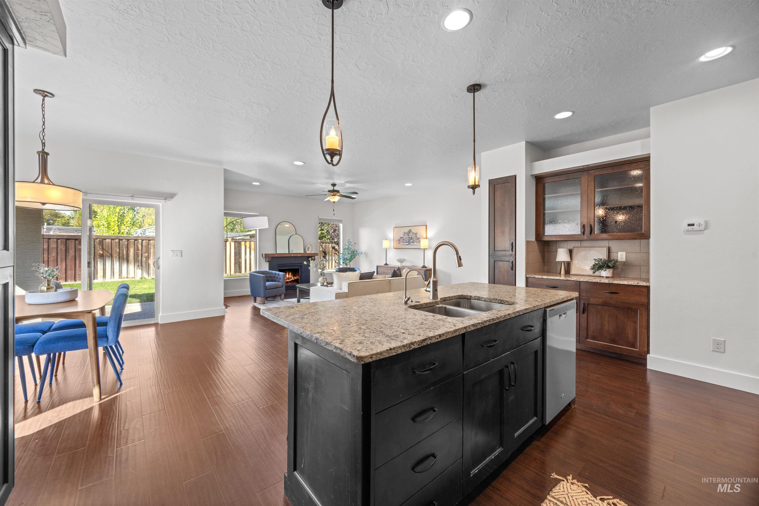 6589 S Red Shine Way Property Photo 14