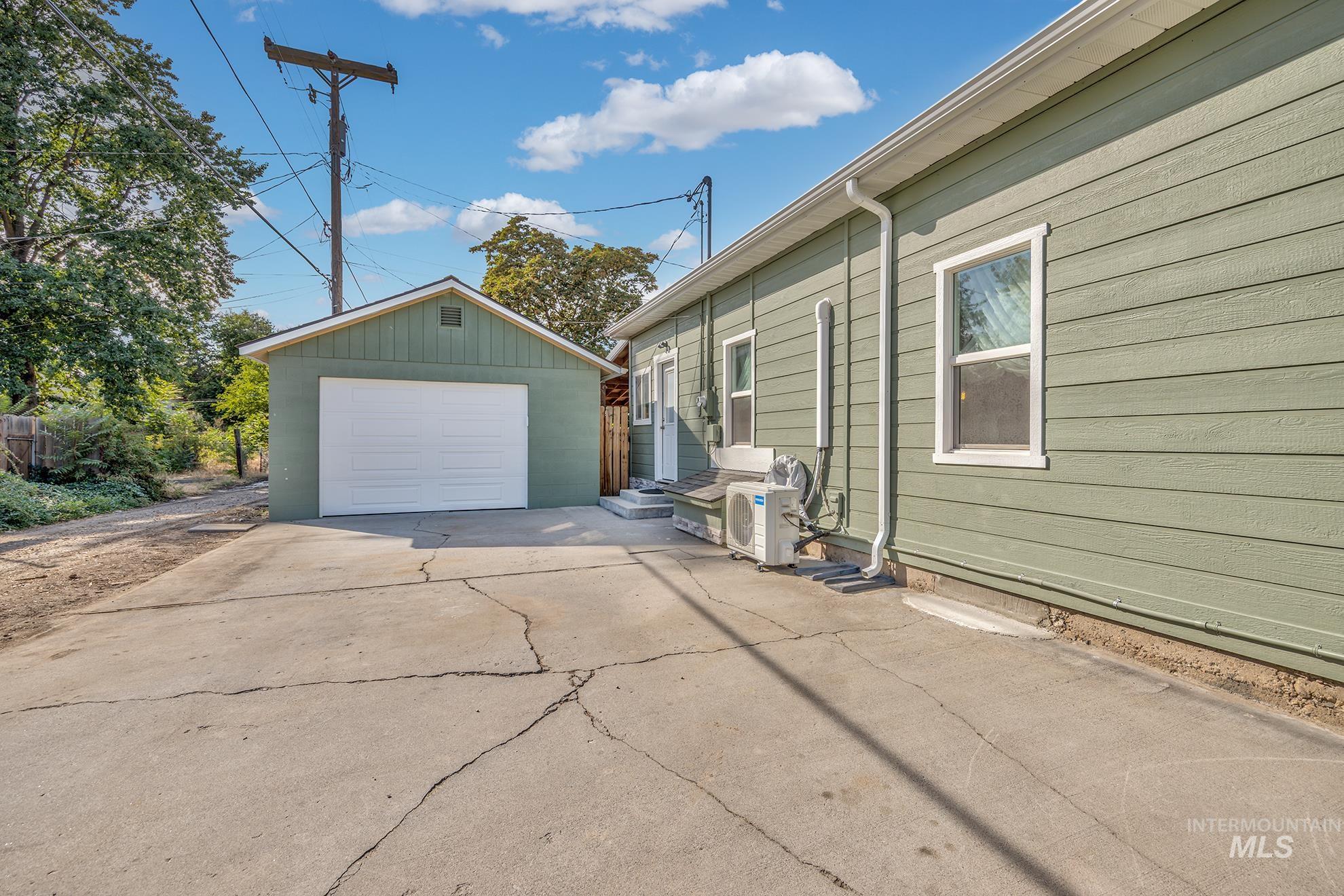 114 S 10th Street Property Photo 35