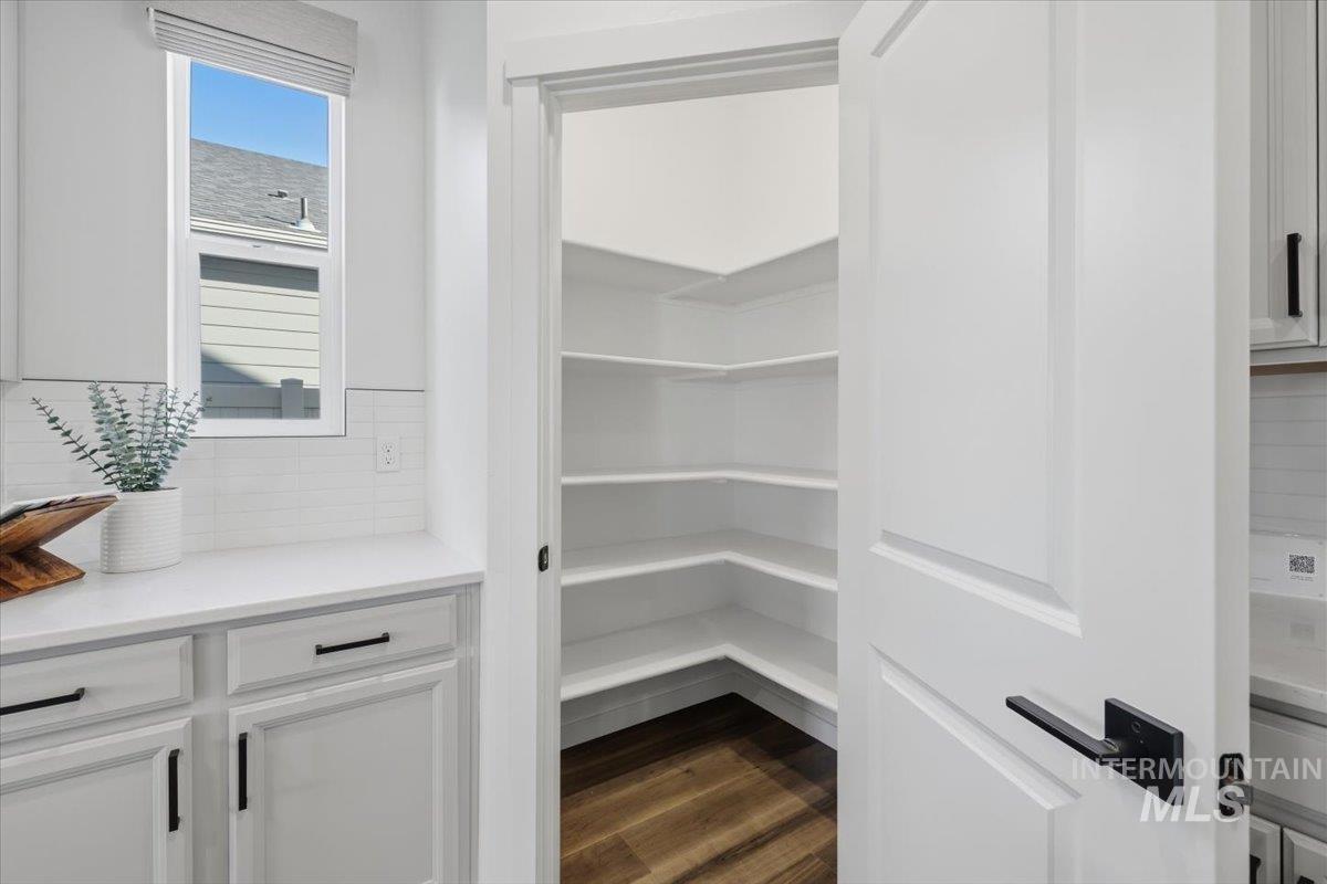 18135 N Begonia Way Property Photo 9