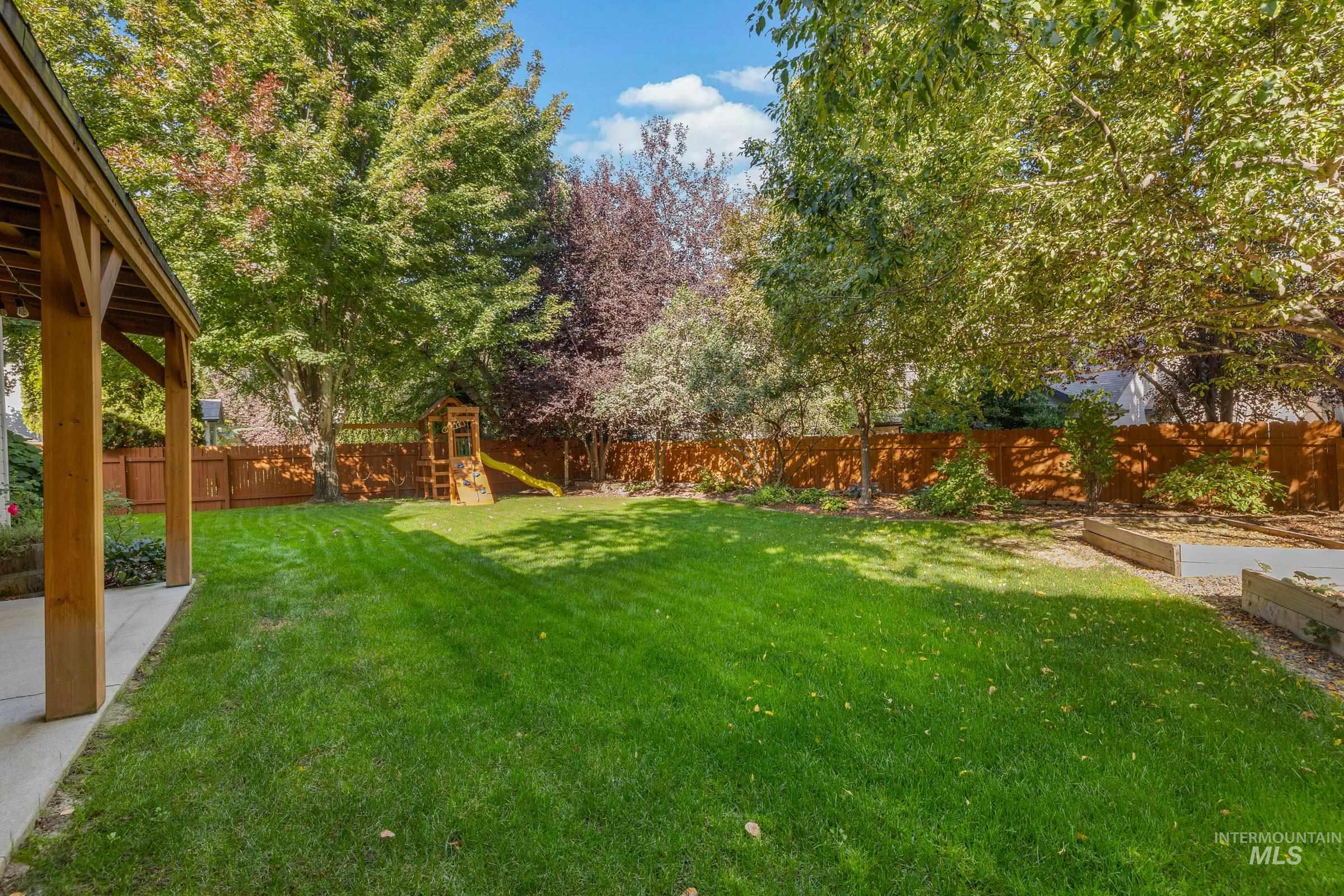 492 E Ridge Drive Property Photo 36