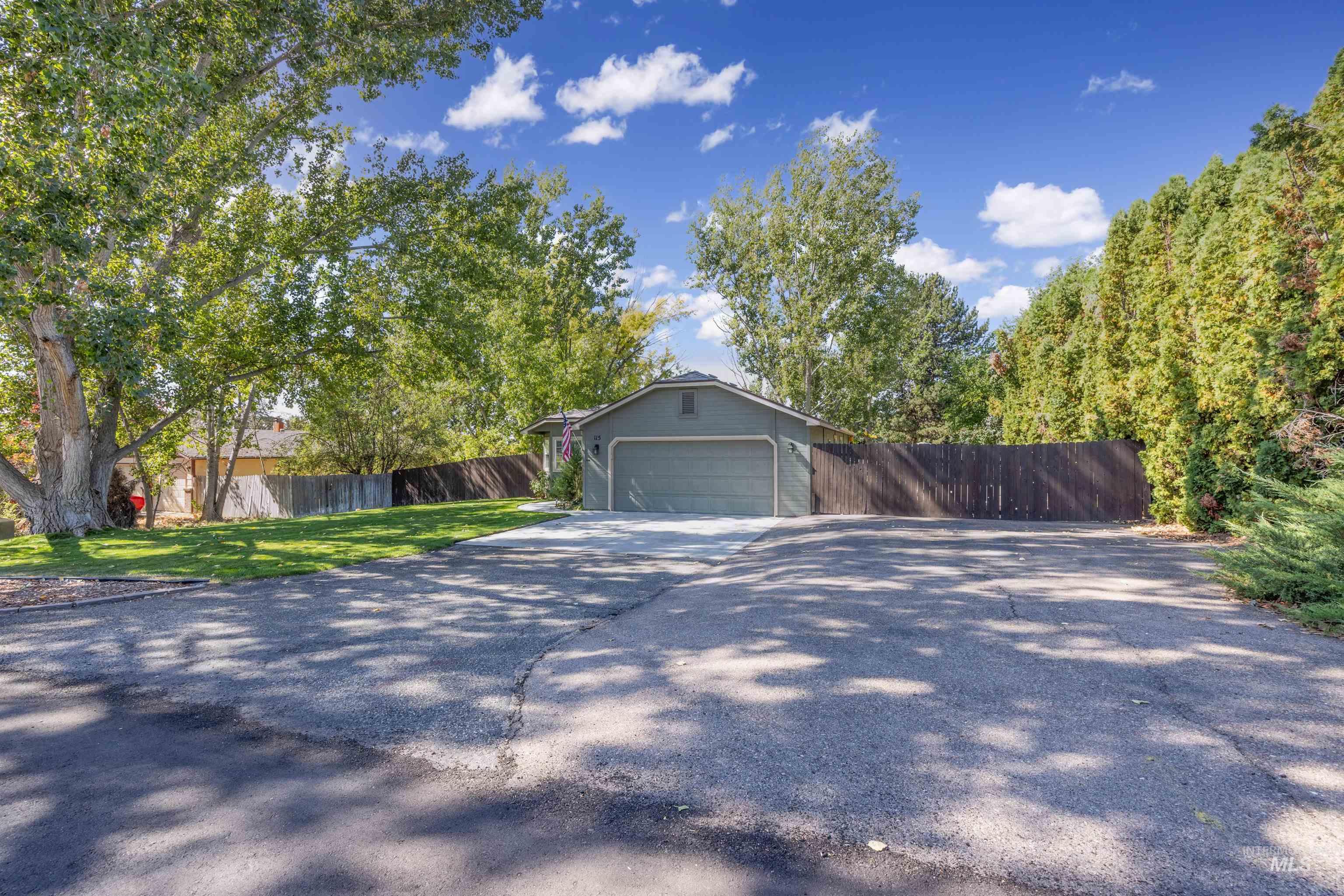 115 N Brent Property Photo 3