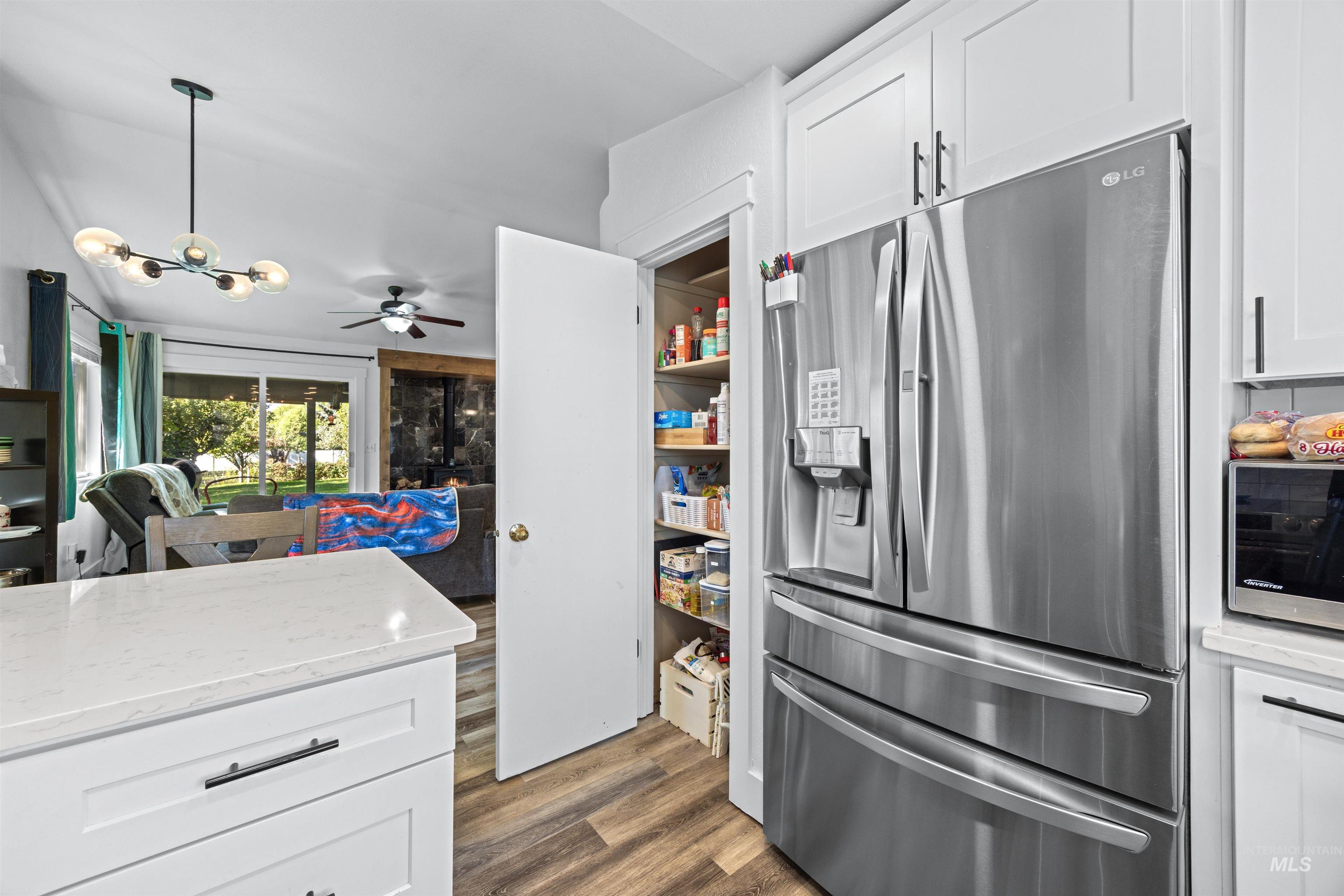 115 N Brent Property Photo 8
