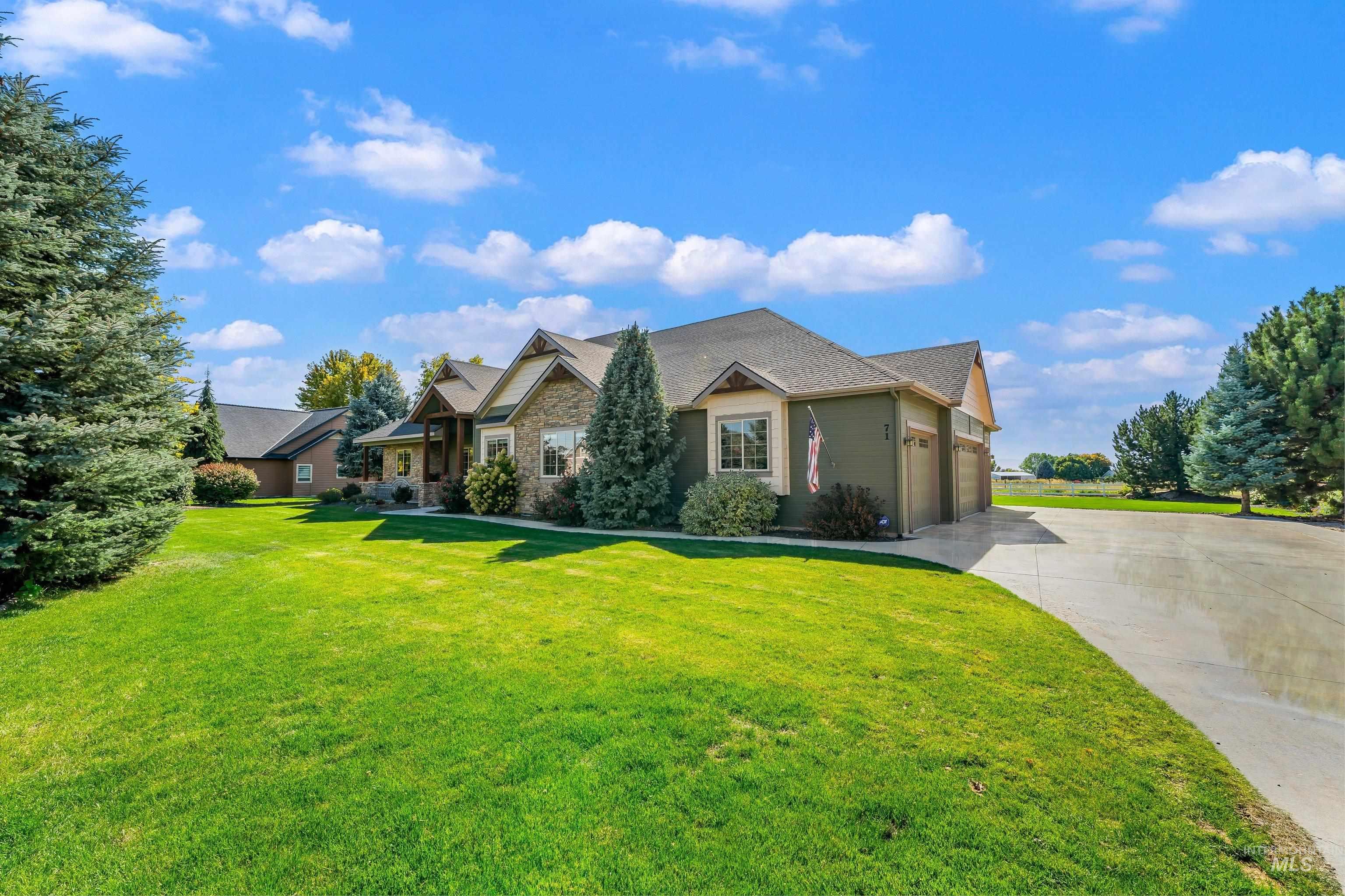 71 Arabian Way Property Photo 2
