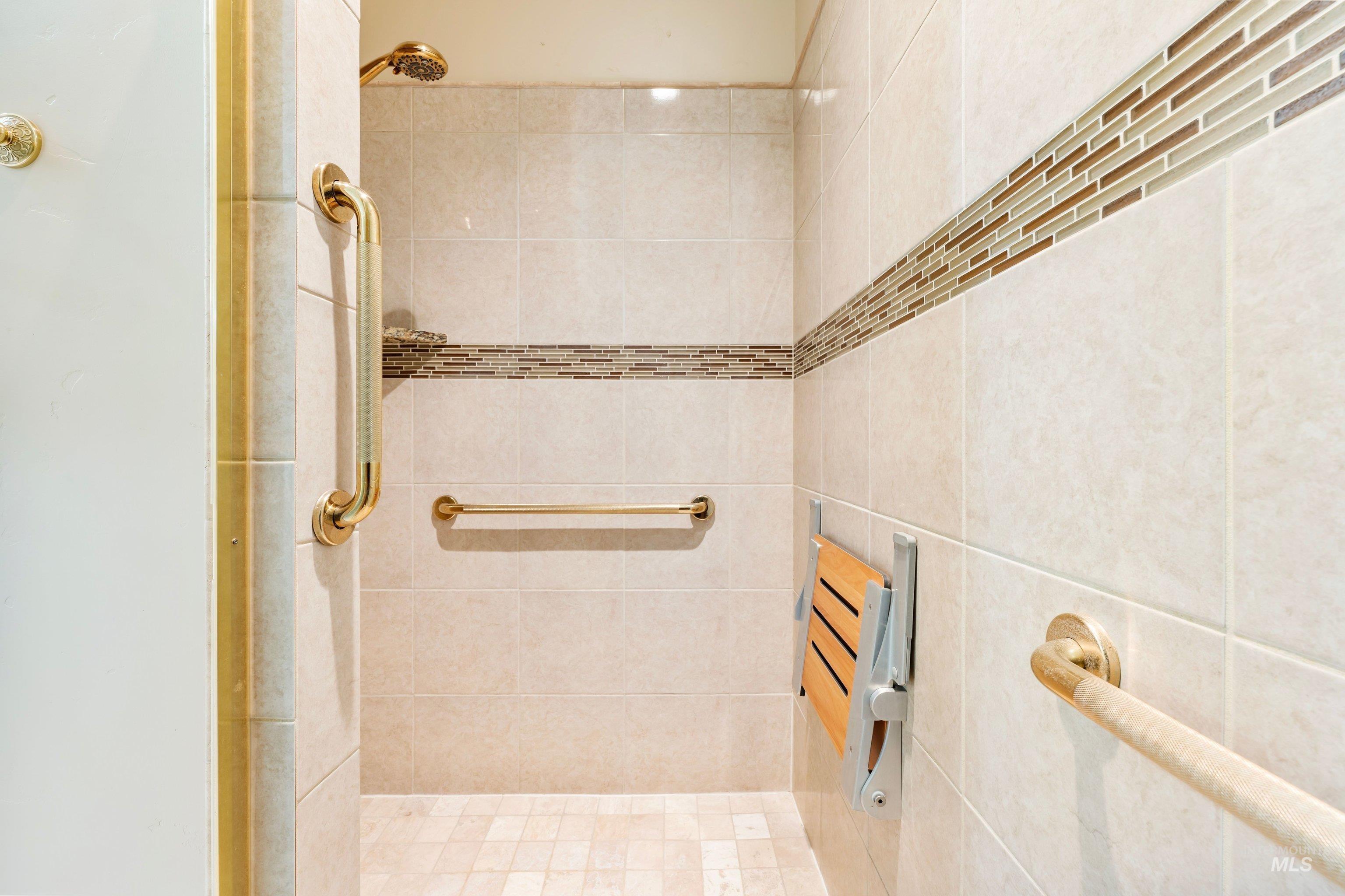 71 Arabian Way Property Photo 27