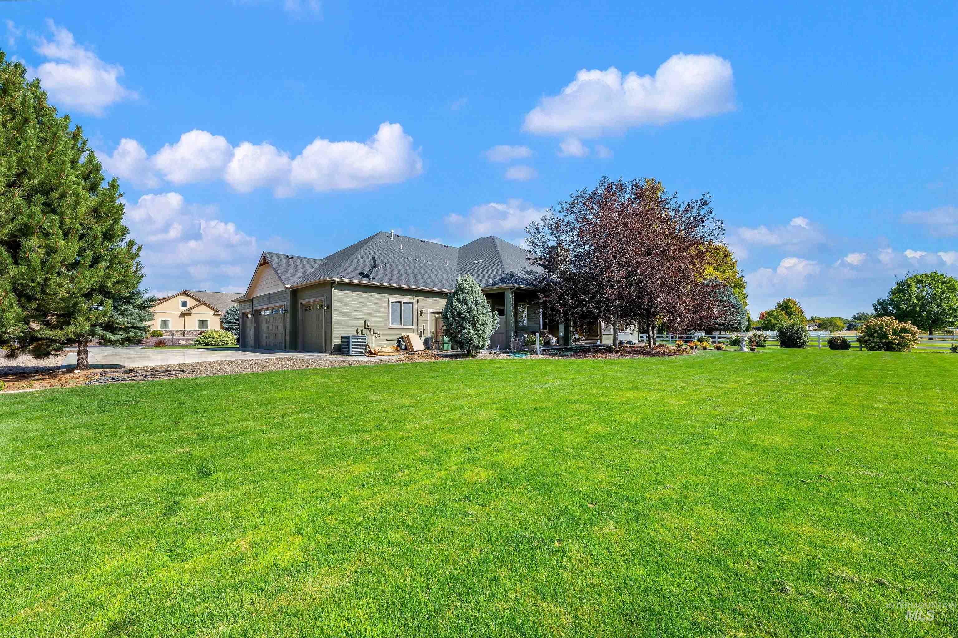 71 Arabian Way Property Photo 33