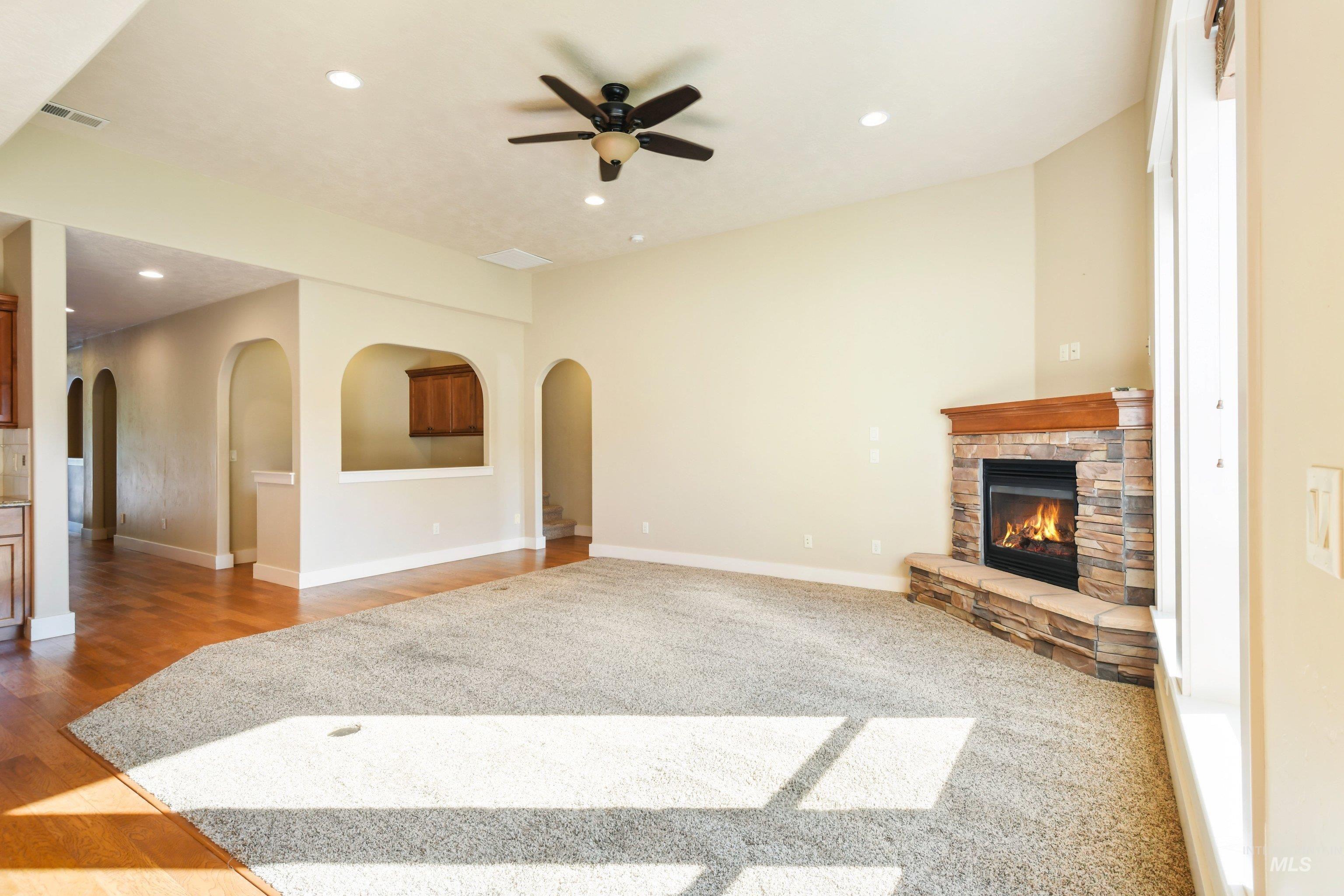 7553 N Waterlilly Ave Property Photo 7