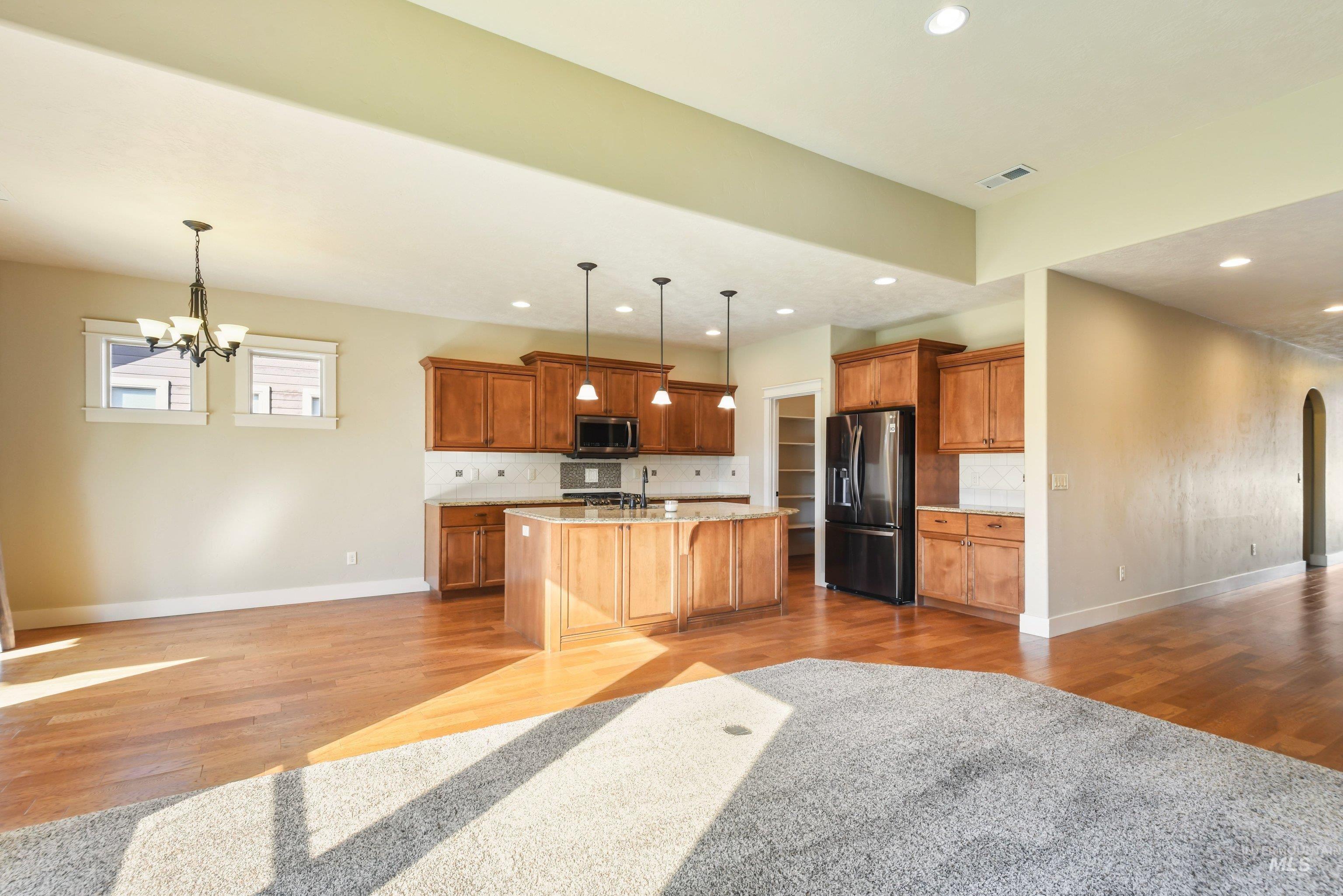 7553 N Waterlilly Ave Property Photo 10