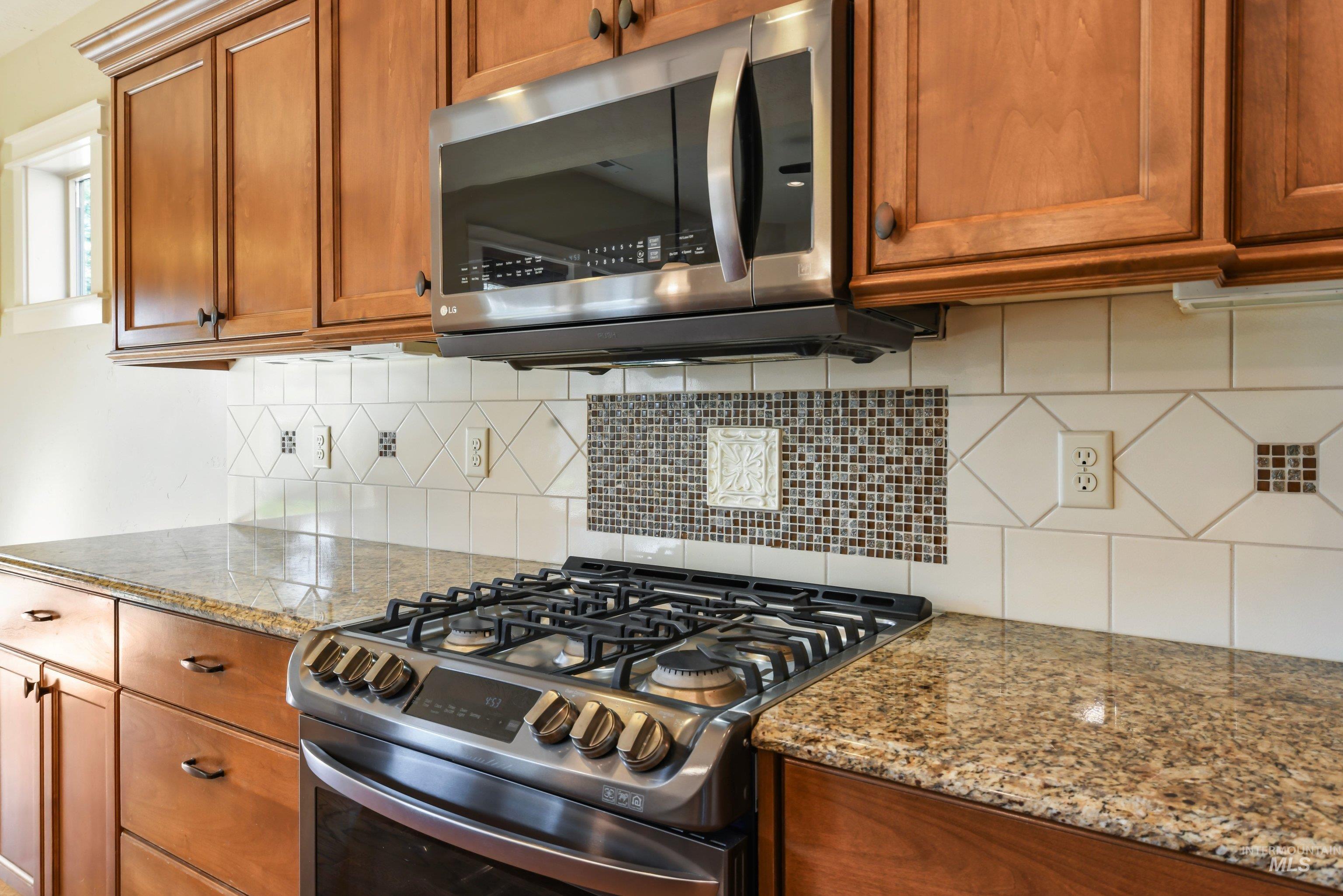 7553 N Waterlilly Ave Property Photo 14