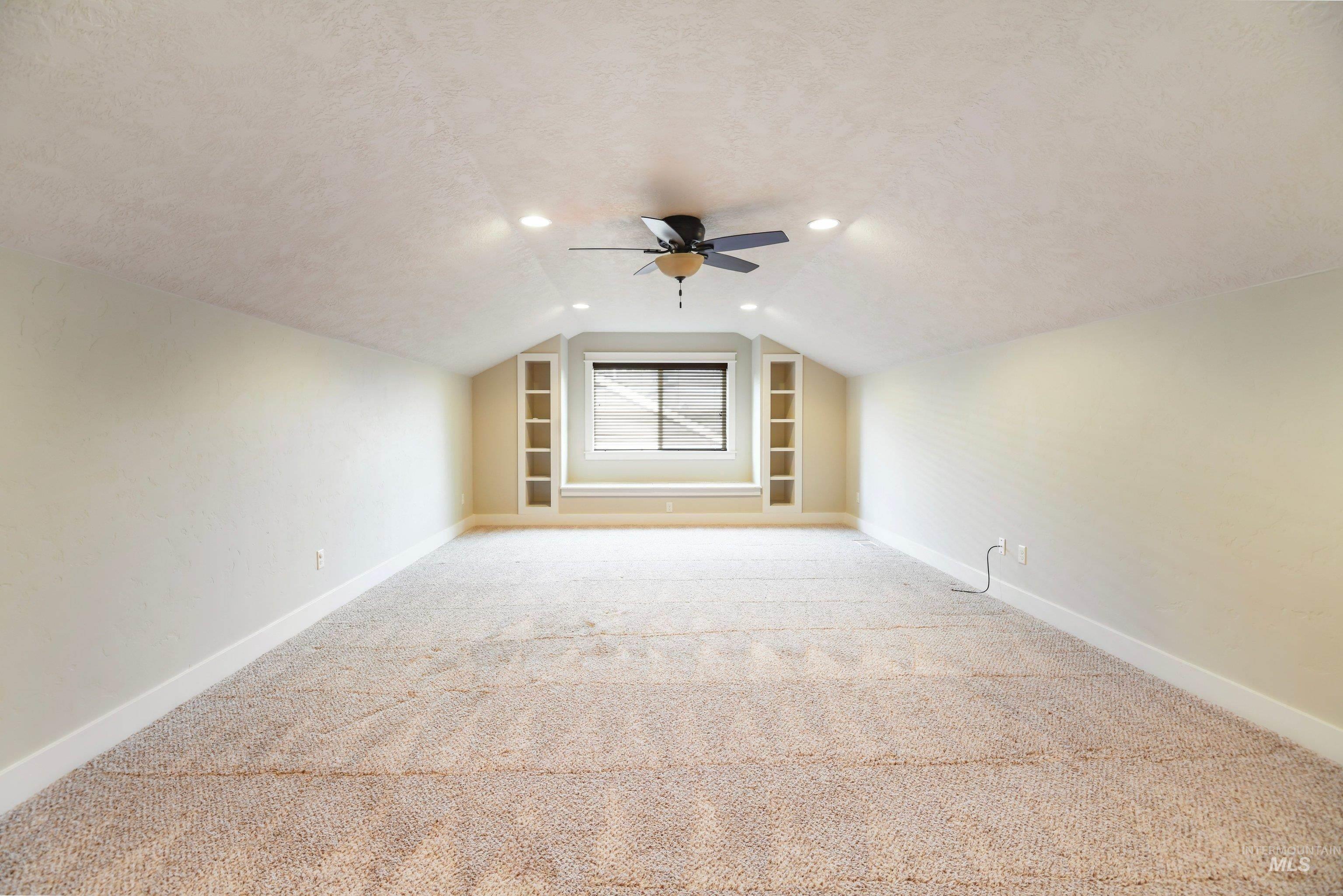 7553 N Waterlilly Ave Property Photo 23