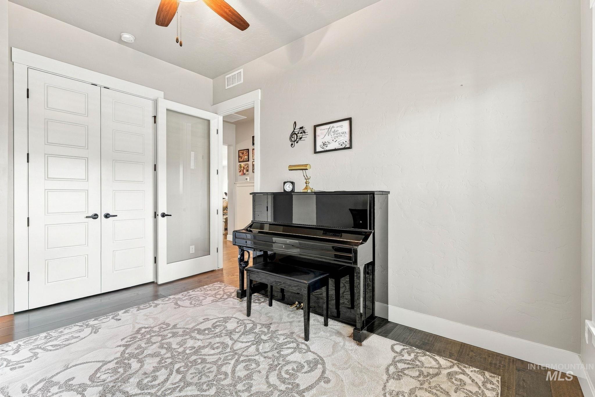 18104 N Treeline Ave. Property Photo 7