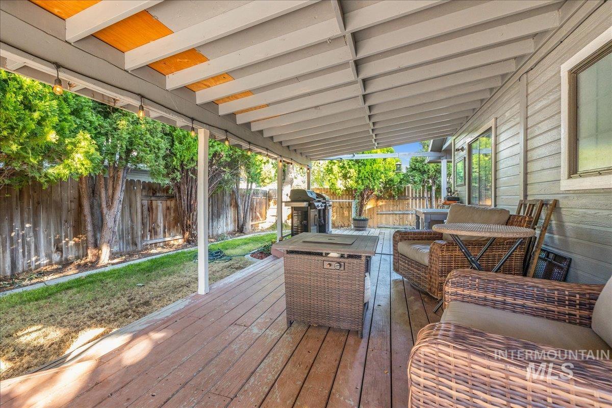 2947 S Garden St Property Photo 29
