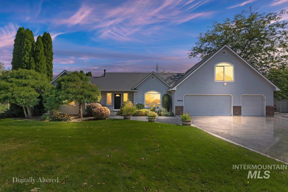9940 Aztlan Dr Property Photo 1