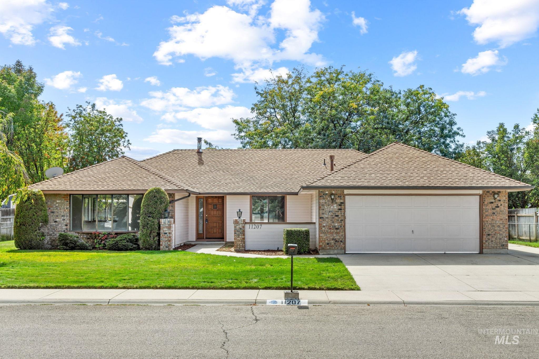 11207 W Bridgetower Dr. Property Photo 1