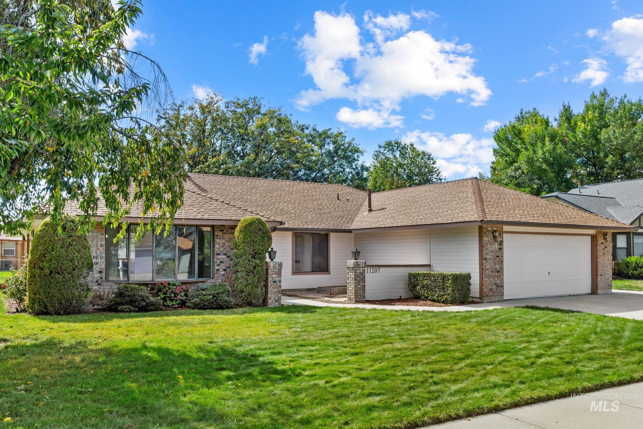 11207 W Bridgetower Dr. Property Photo 4