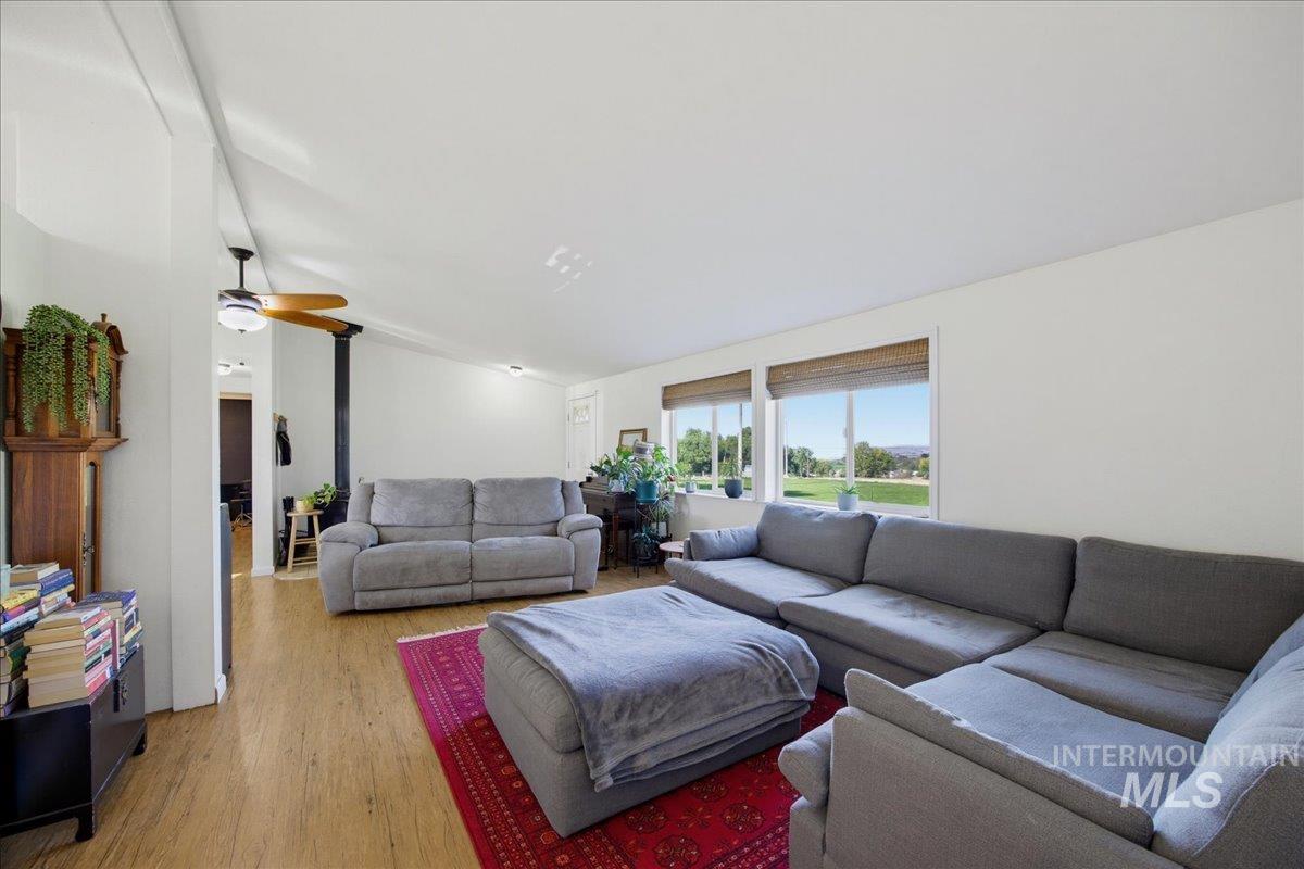 3880 1 Ln E Property Photo 10