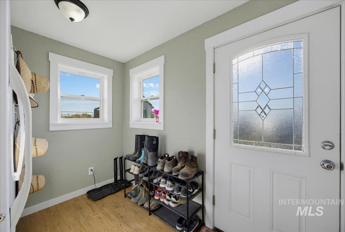 3880 1 Ln E Property Photo 25