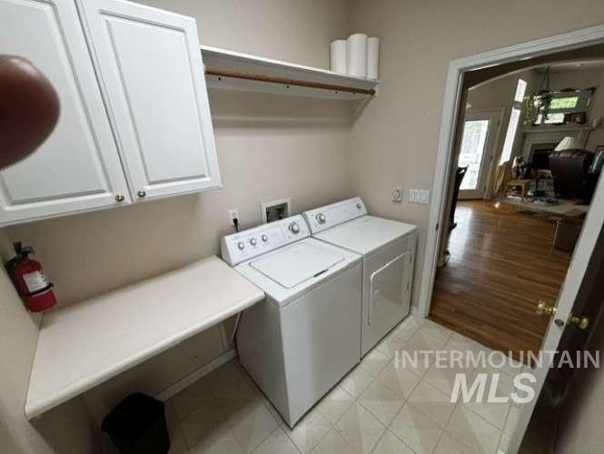 7023 W Everett St Property Photo 15