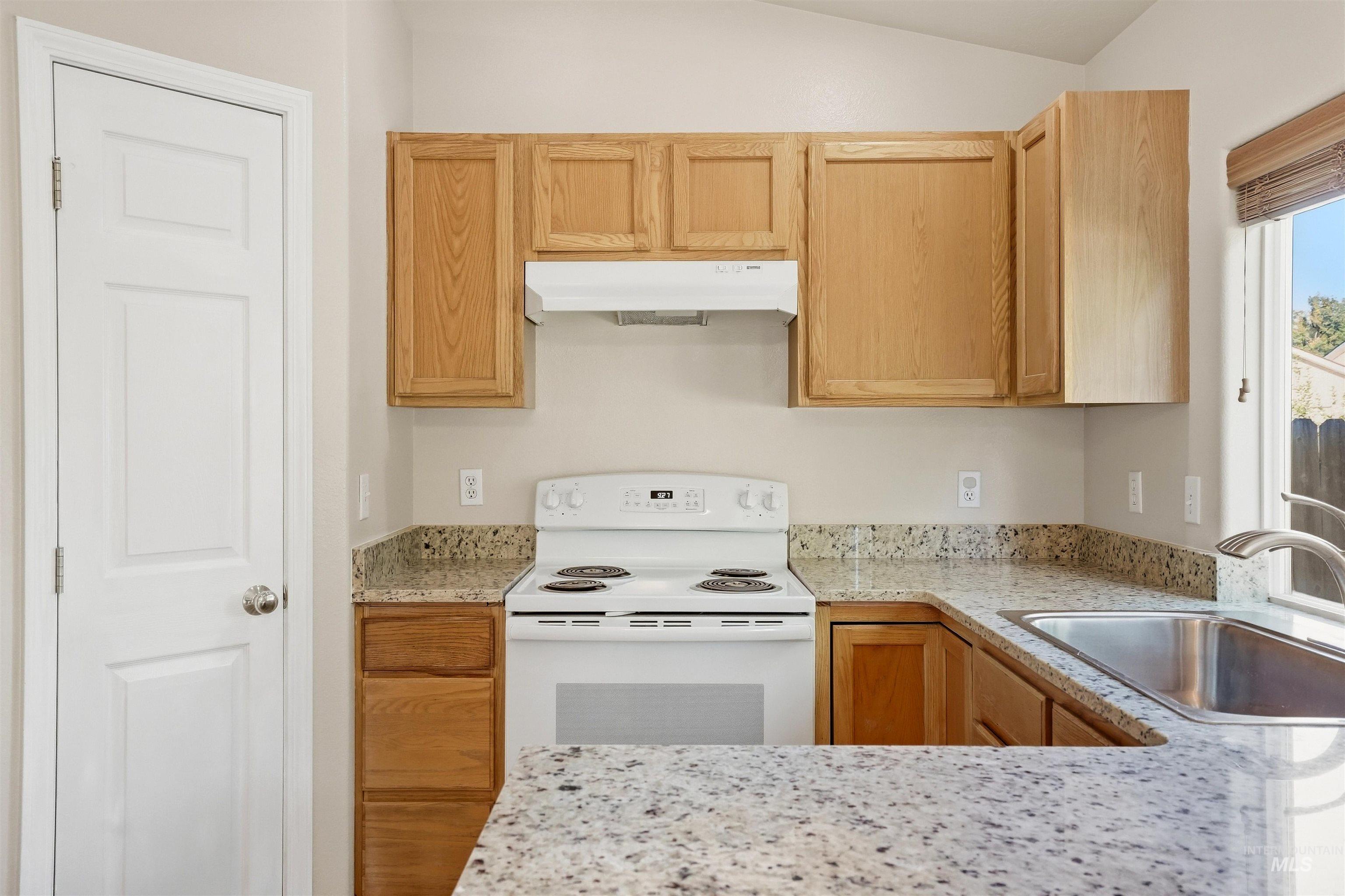 1209 Gold Creek Dr Property Photo 10