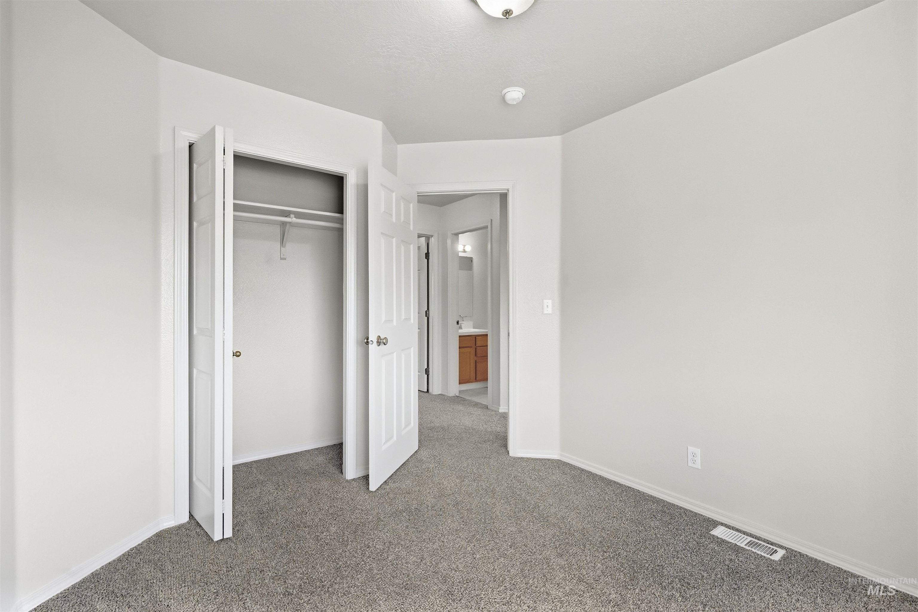 1209 Gold Creek Dr Property Photo 28