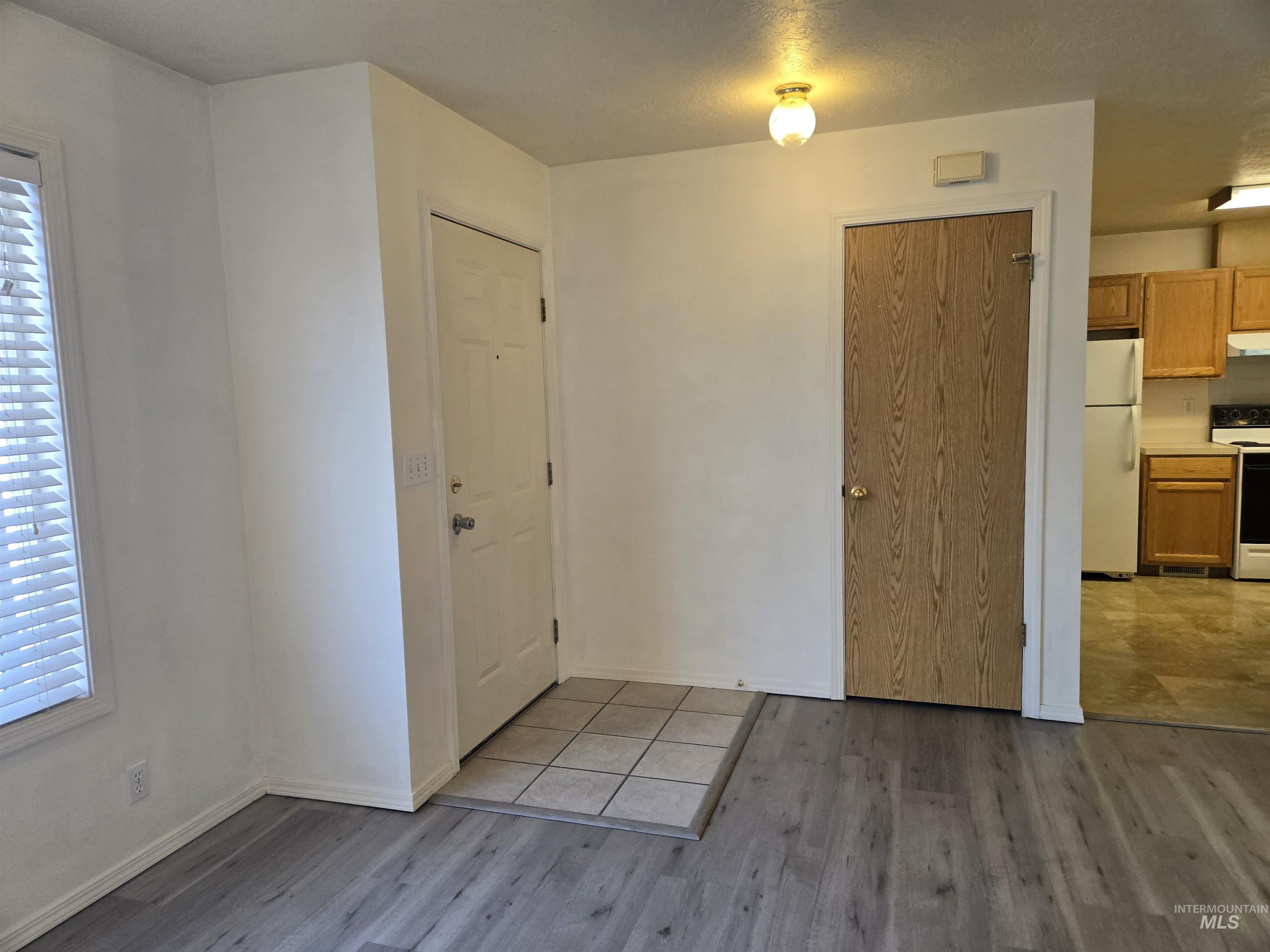 1886 W Idaho Ave Property Photo 4