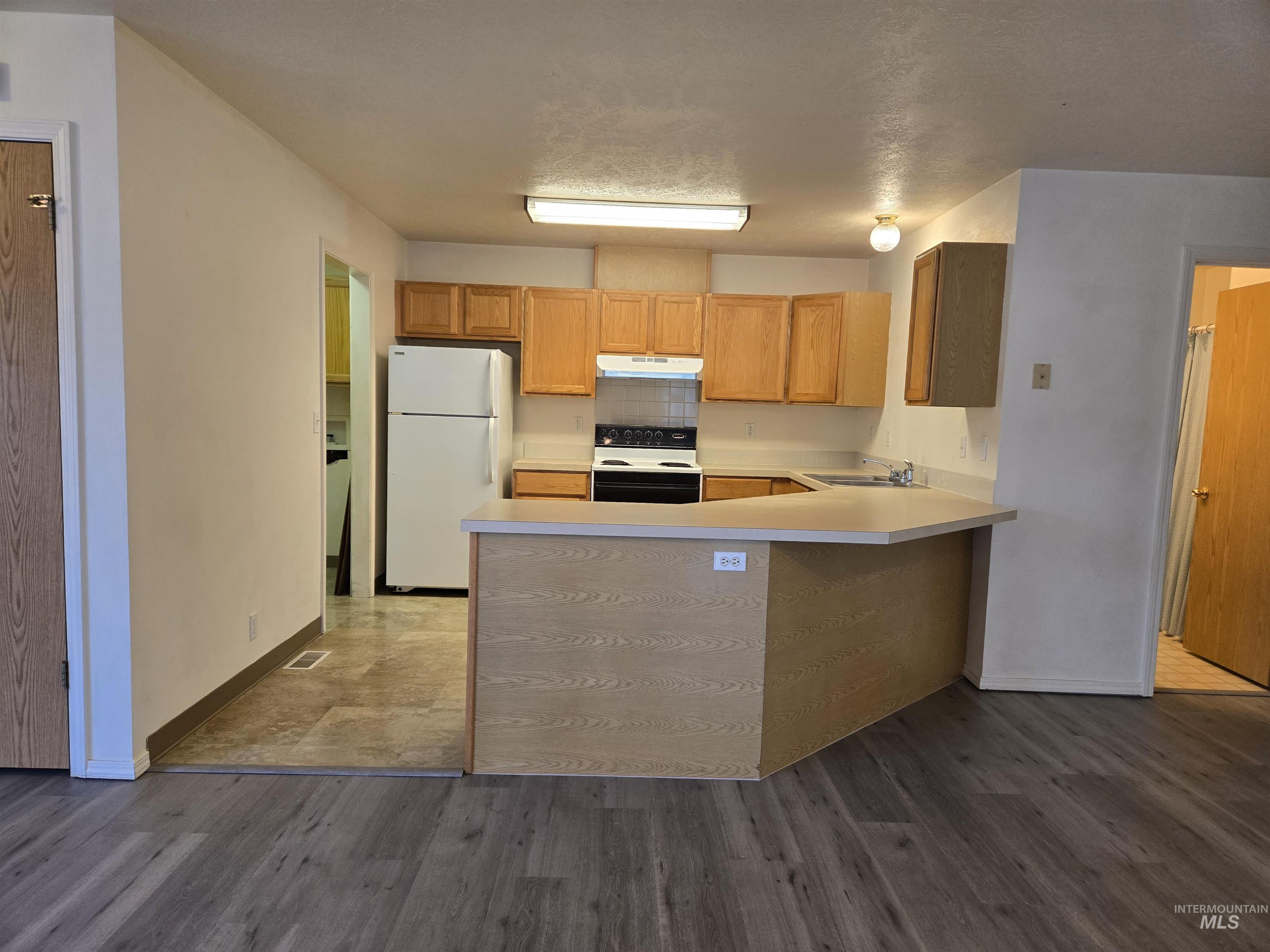 1886 W Idaho Ave Property Photo 7