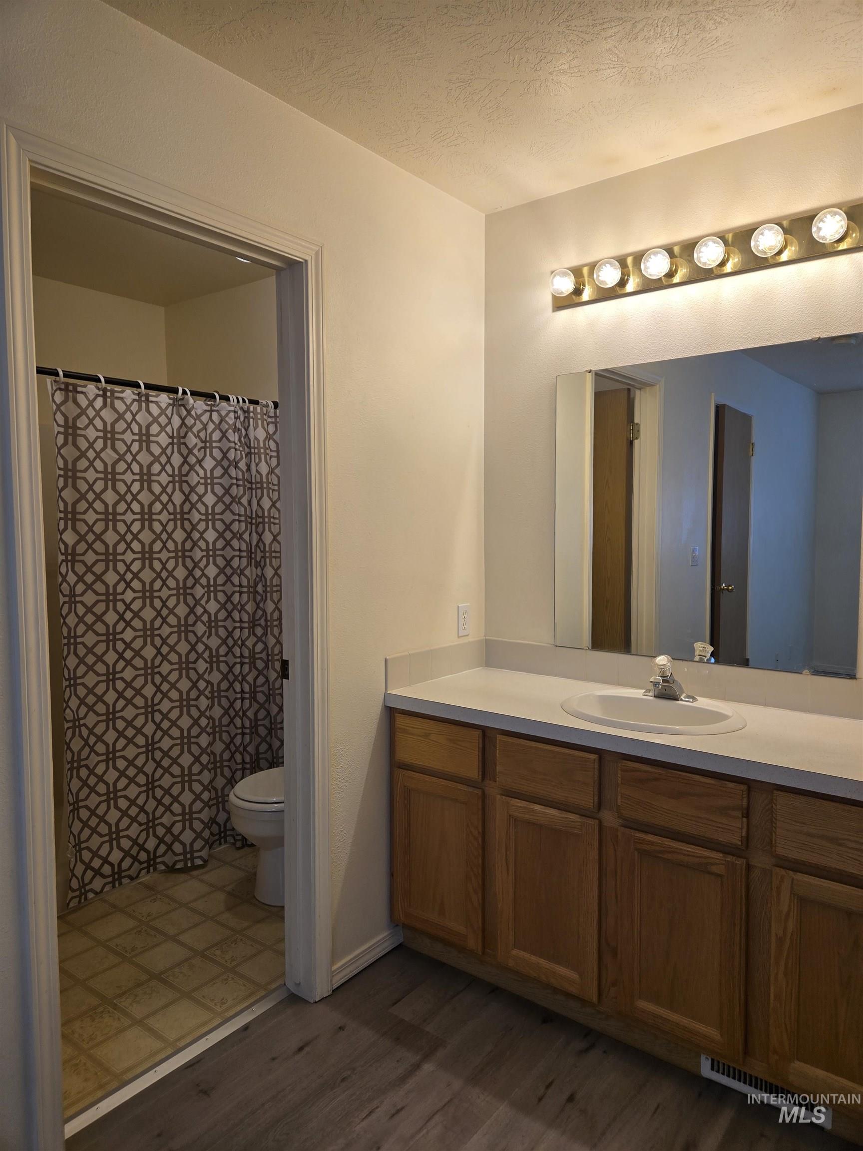 1886 W Idaho Ave Property Photo 21