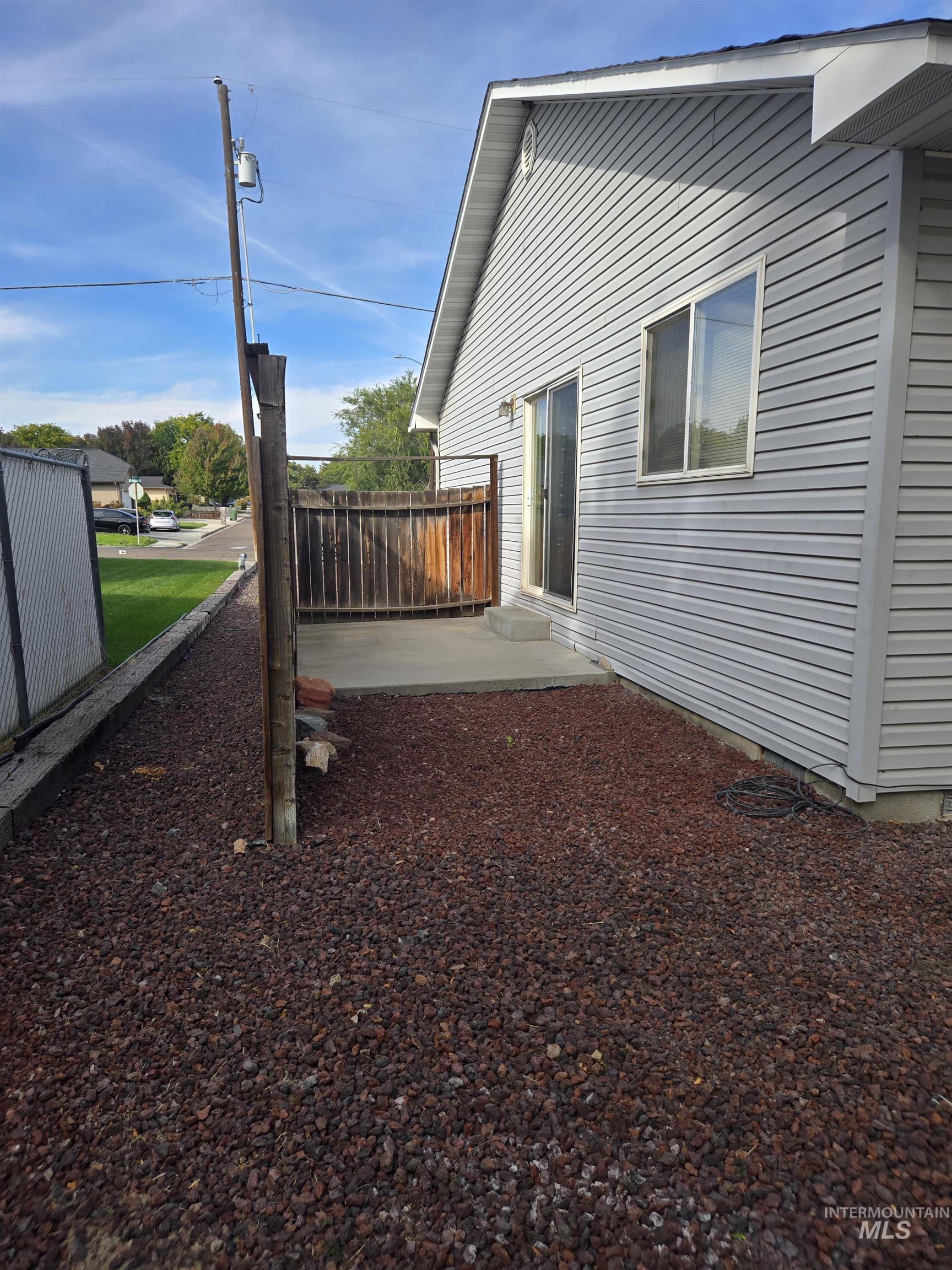 1886 W Idaho Ave Property Photo 24
