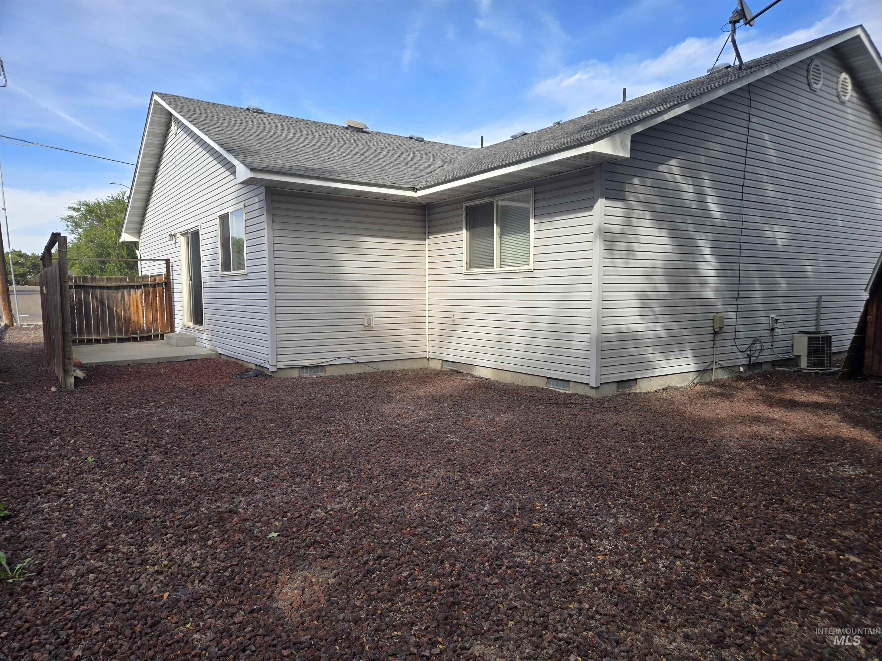 1886 W Idaho Ave Property Photo 25