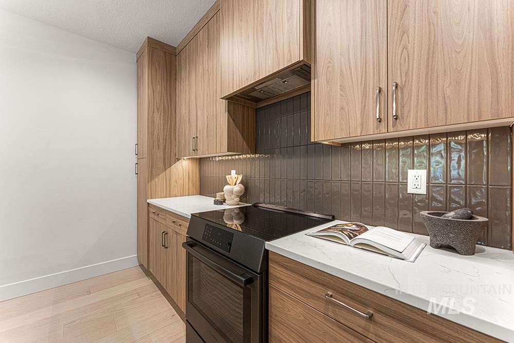 3437 N 33rd Street Property Photo 9