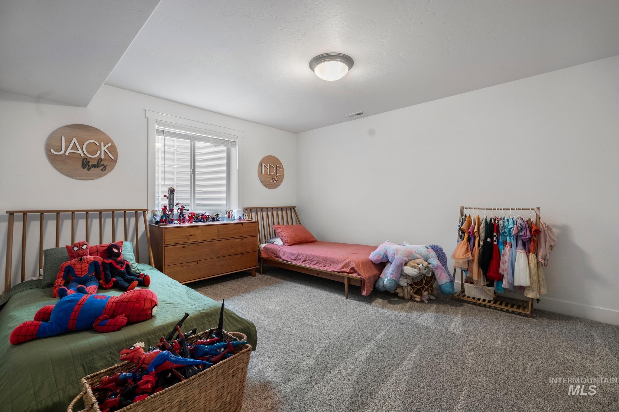 812 Stonegate Property Photo 36