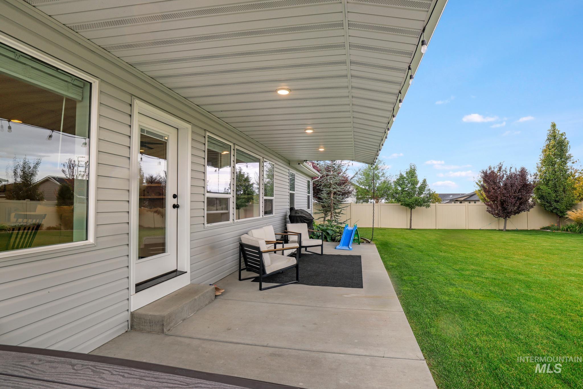 812 Stonegate Property Photo 46