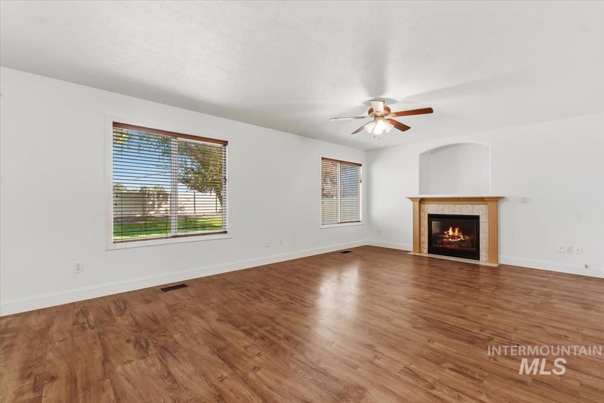4372 E Burgundy Drive Property Photo 10