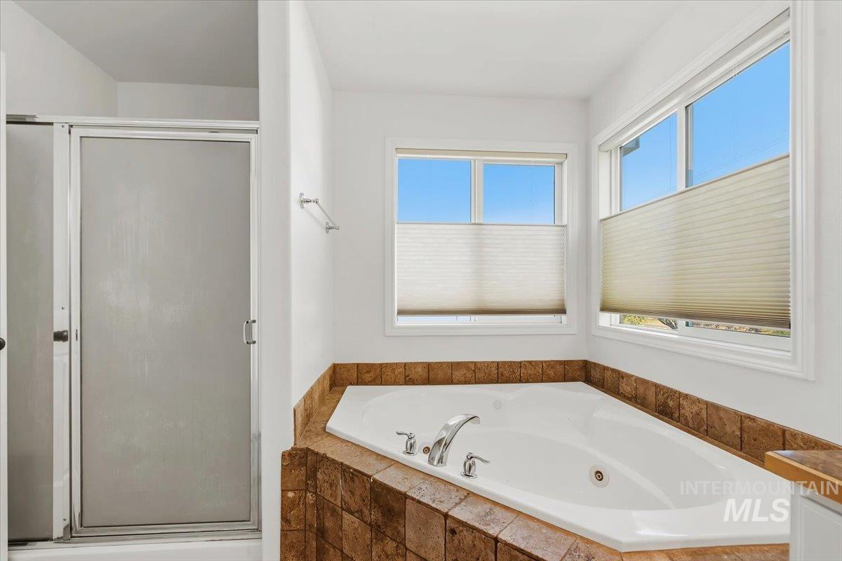 4372 E Burgundy Drive Property Photo 18