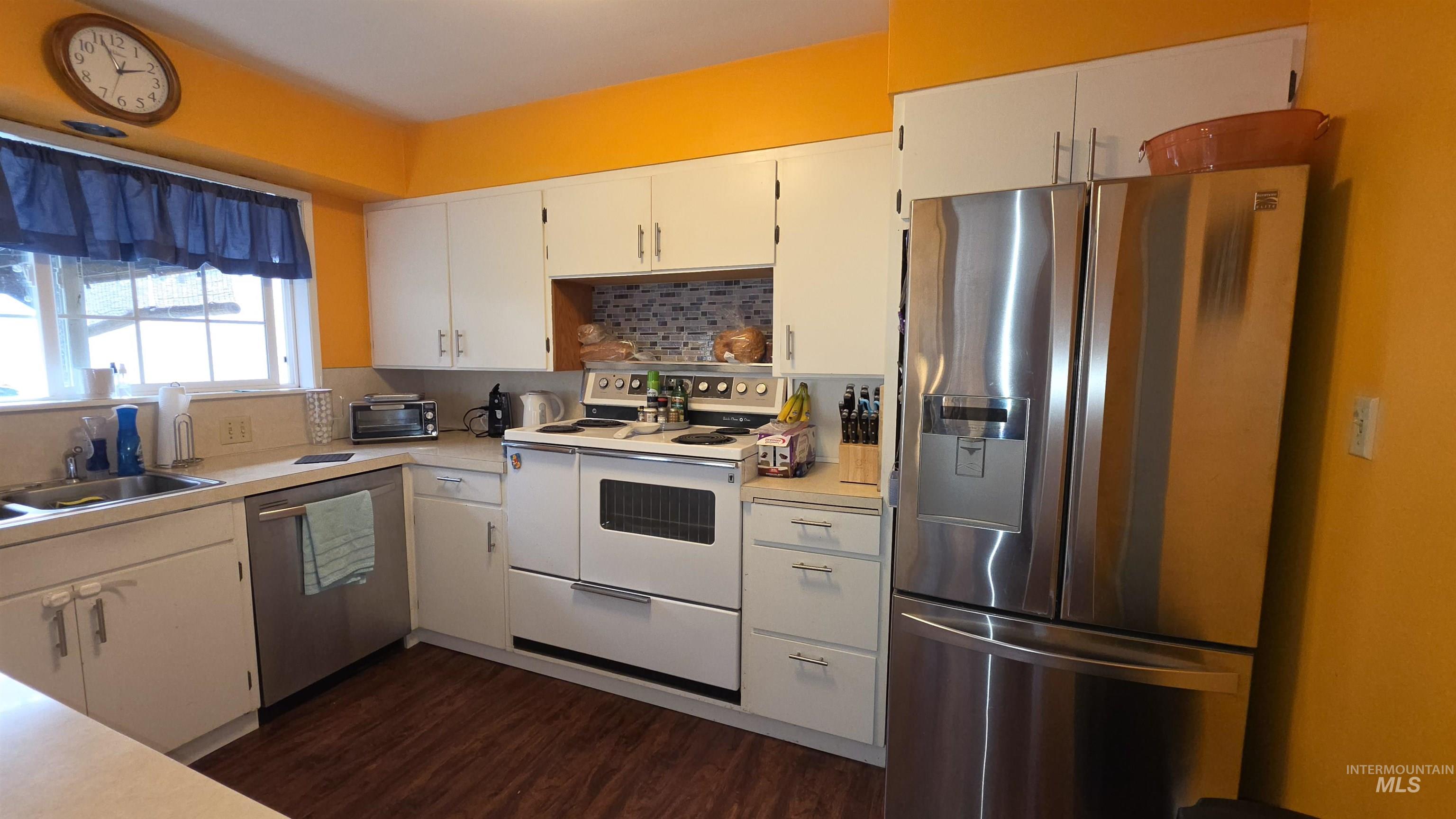 1428 14th Ave. Property Photo 9