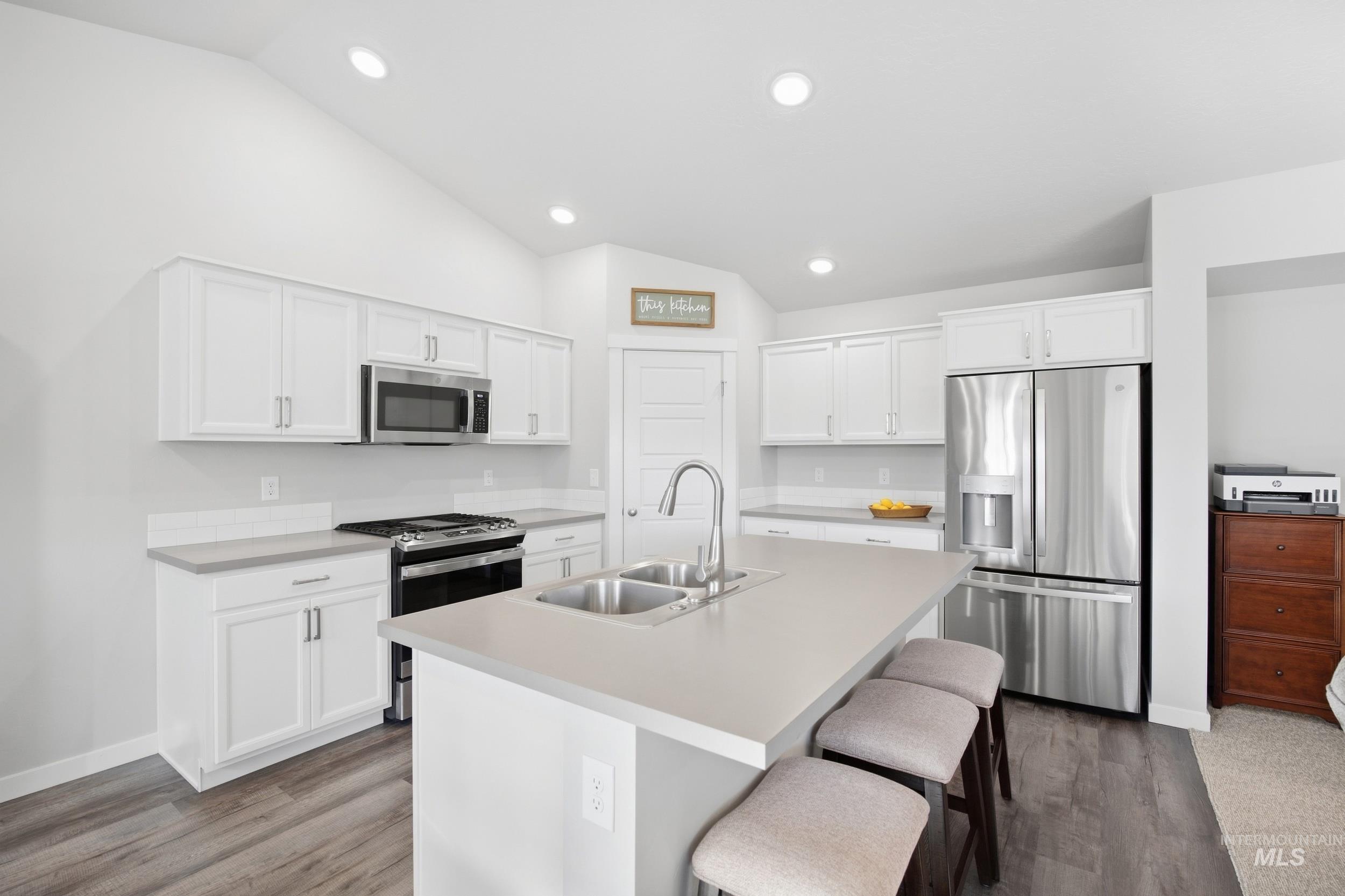 13214 S Wind River Ave Property Photo 6