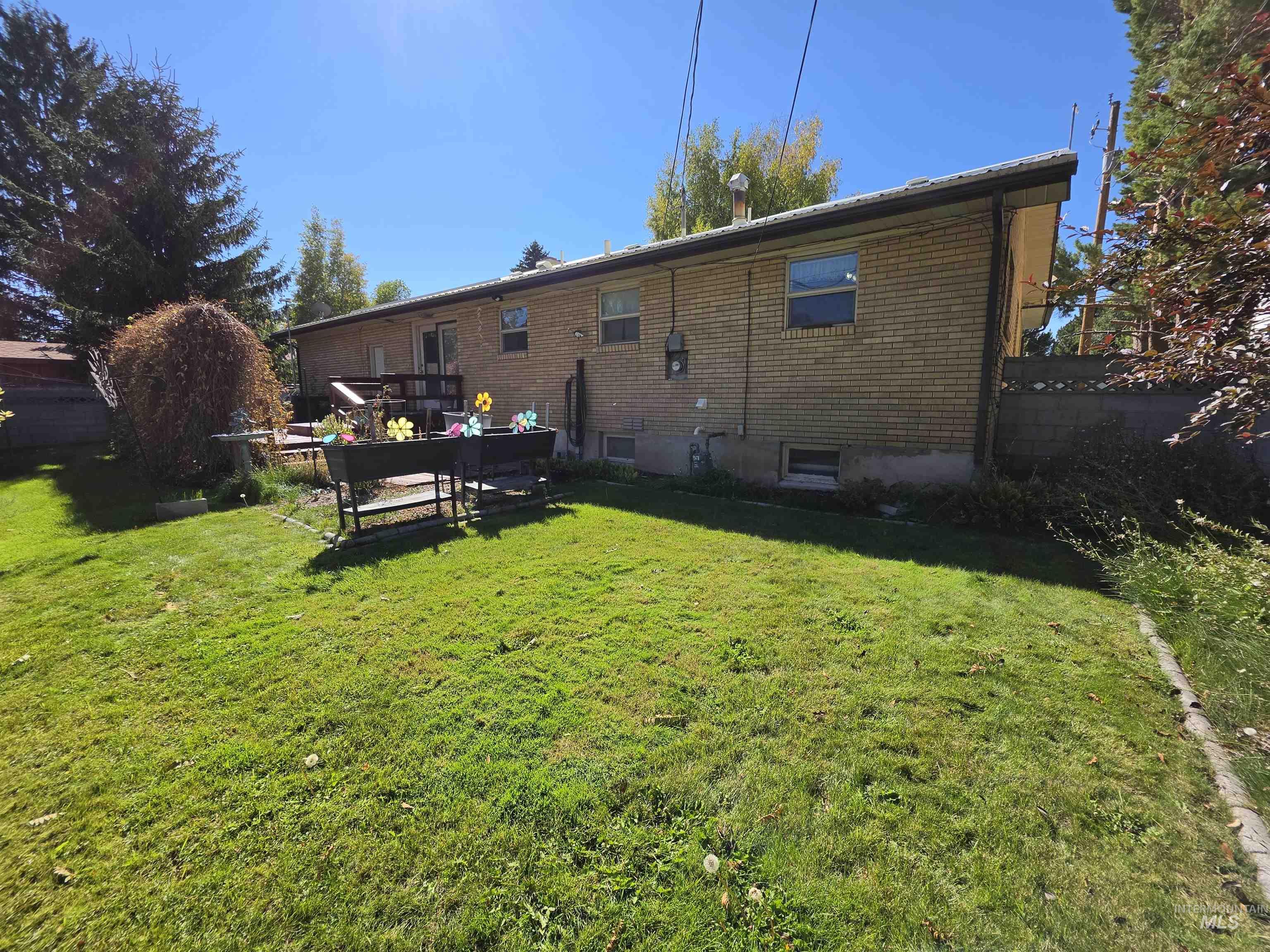 286 Pinon Drive Property Photo 8