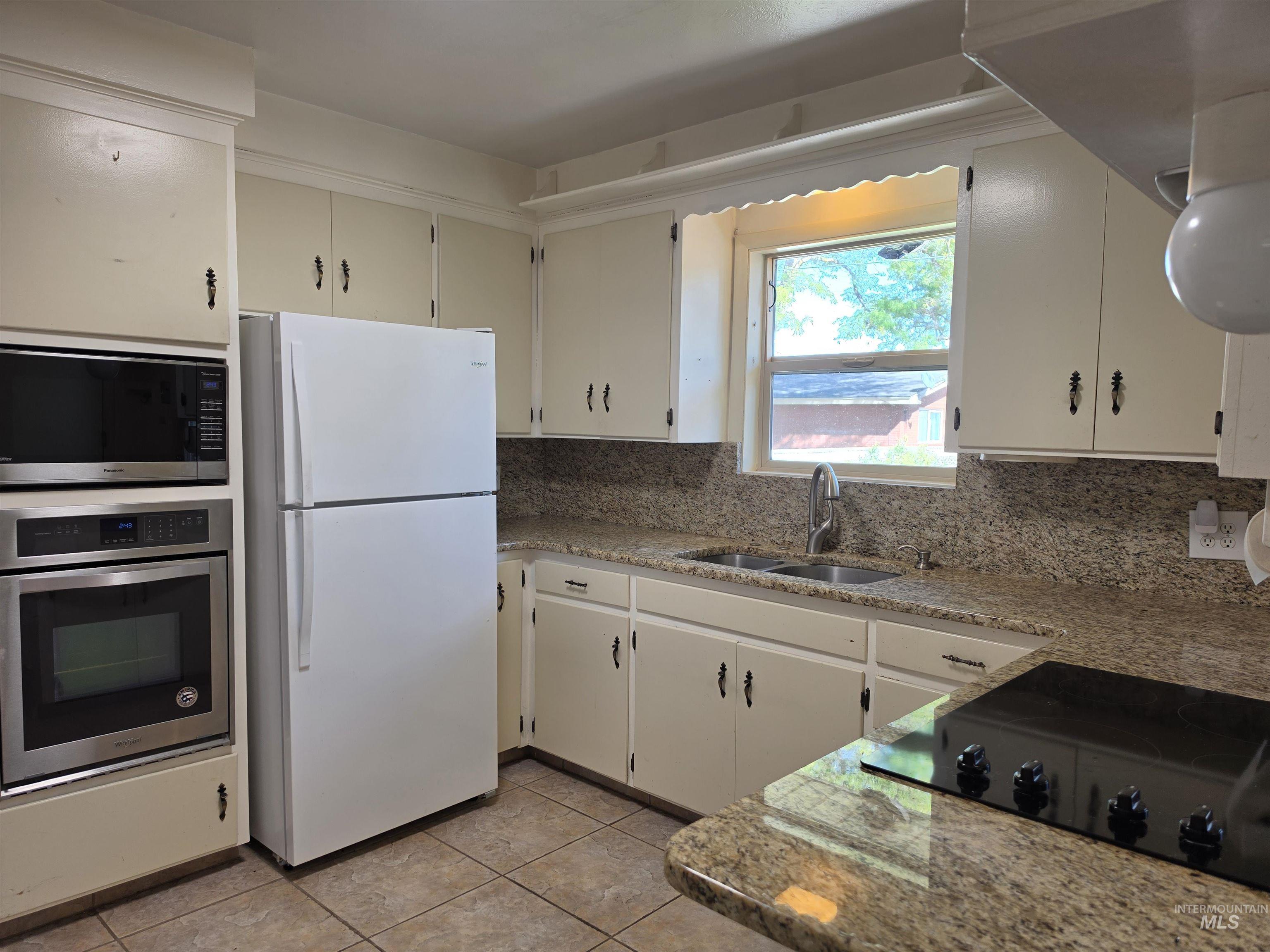 286 Pinon Drive Property Photo 15