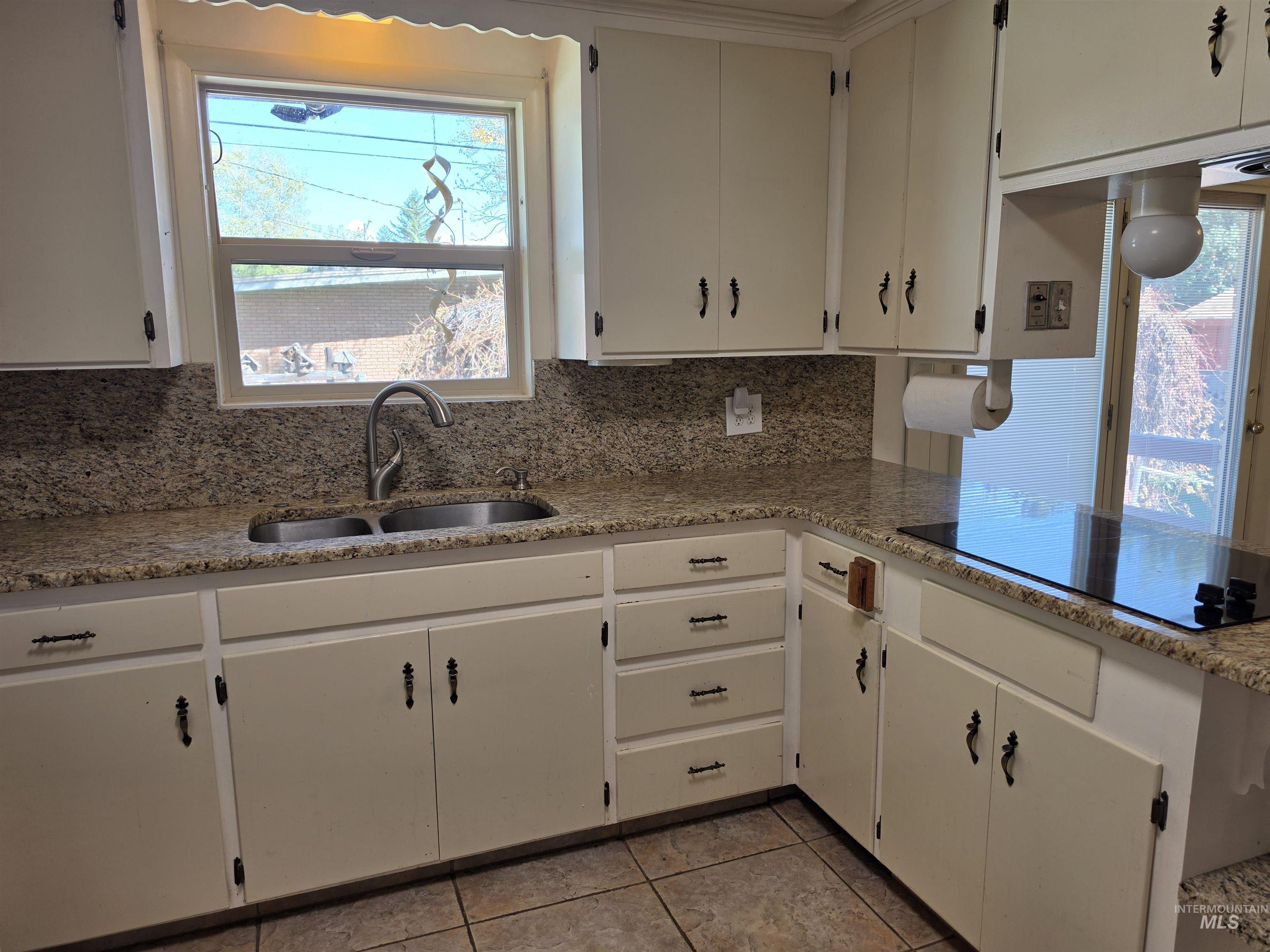 286 Pinon Drive Property Photo 16