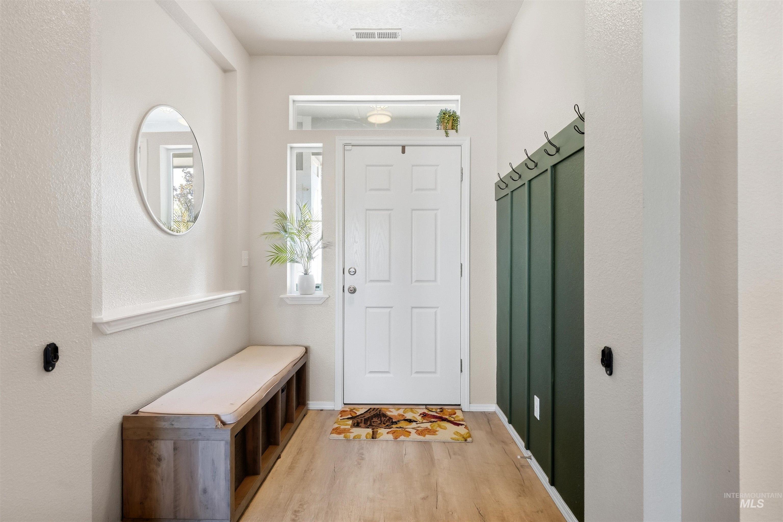 15517 Fuchsia Avenue Property Photo 7