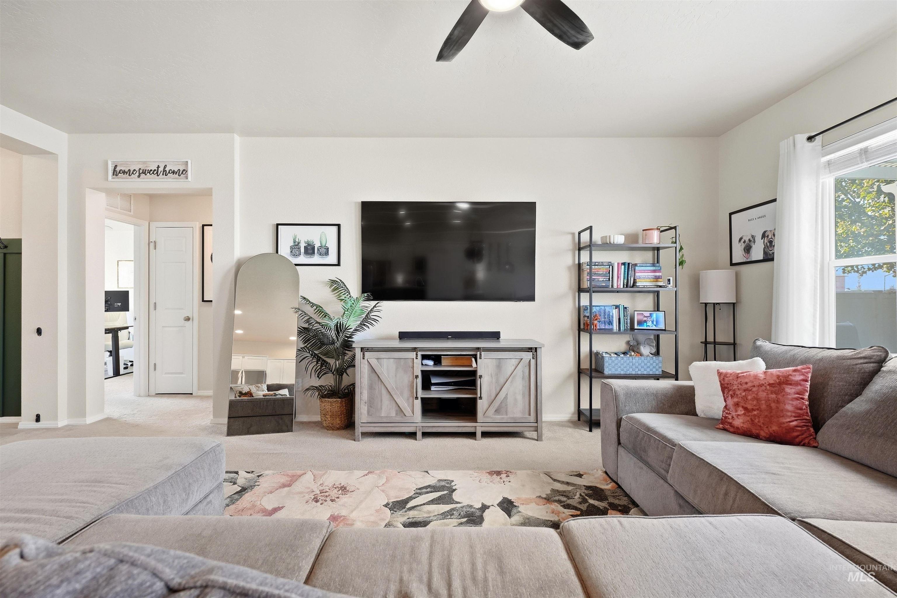 15517 Fuchsia Avenue Property Photo 10