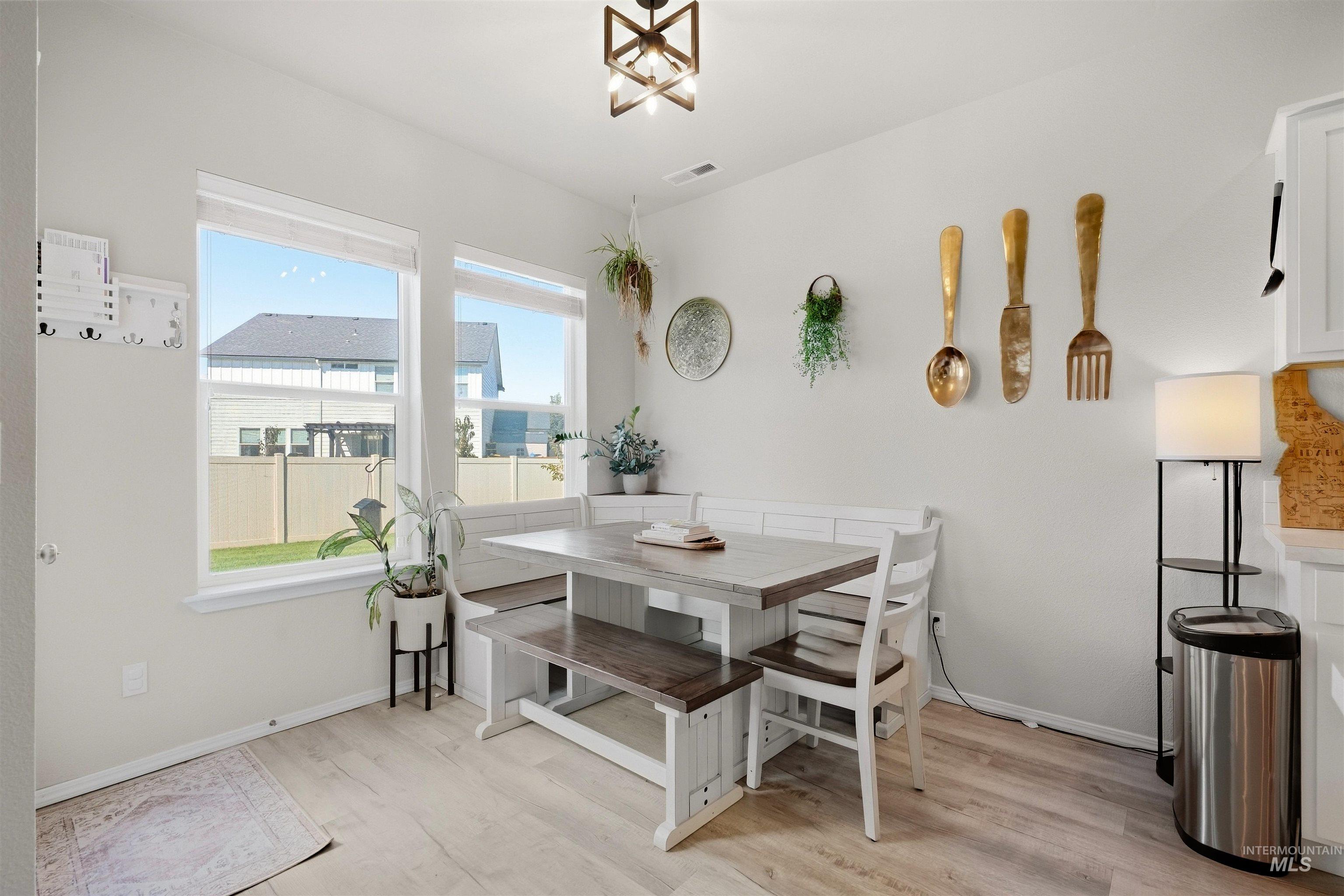15517 Fuchsia Avenue Property Photo 18