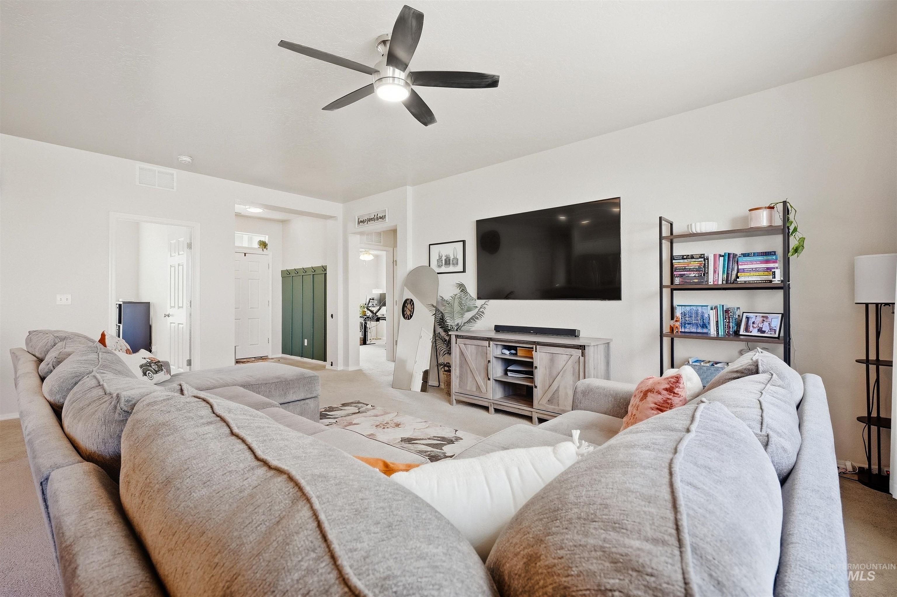 15517 Fuchsia Avenue Property Photo 36