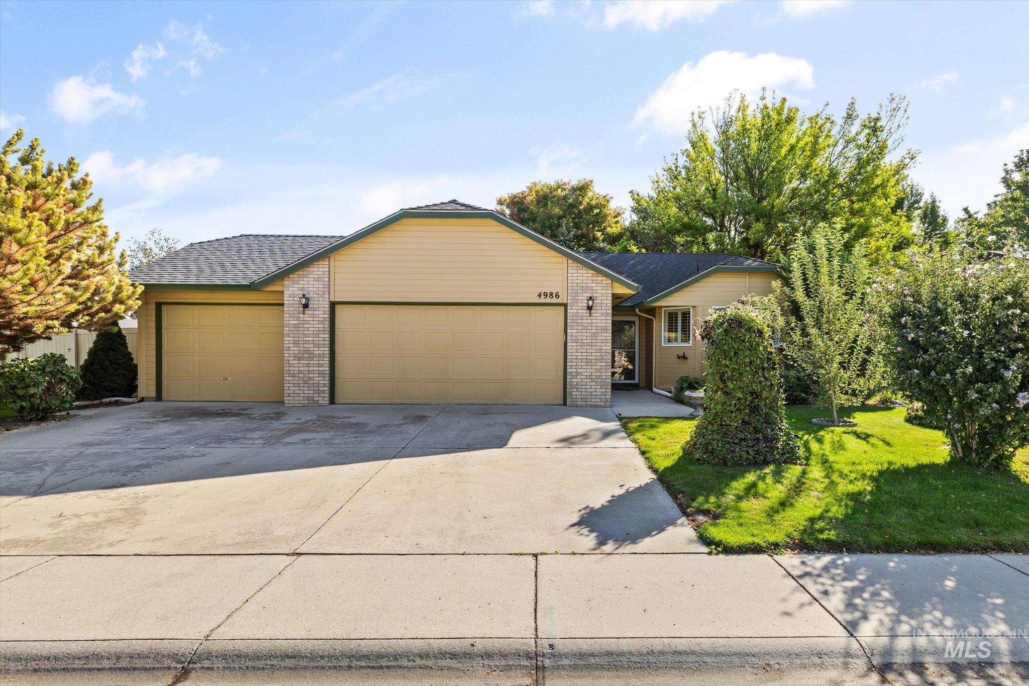 4986 N Edenburgh Way Property Photo 1