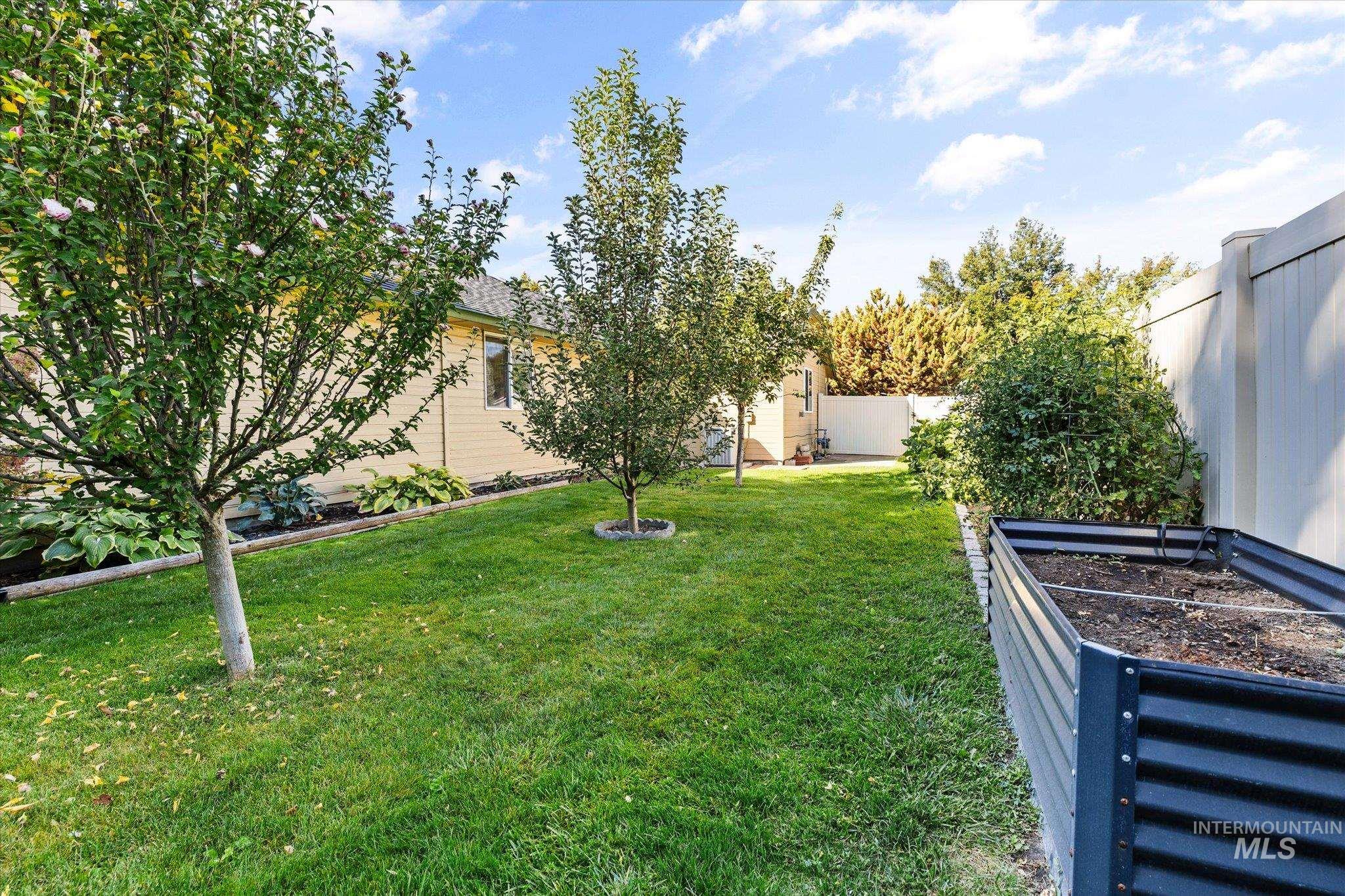 4986 N Edenburgh Way Property Photo 4